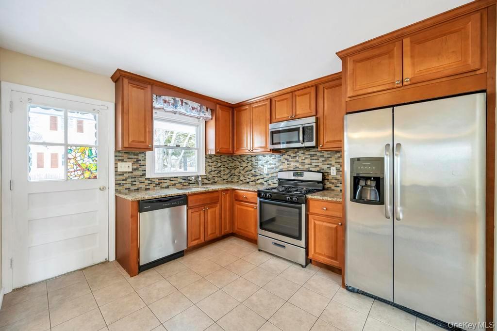 Single Family Radburn  Suffolk County, NY 11776, MLS-944665-12