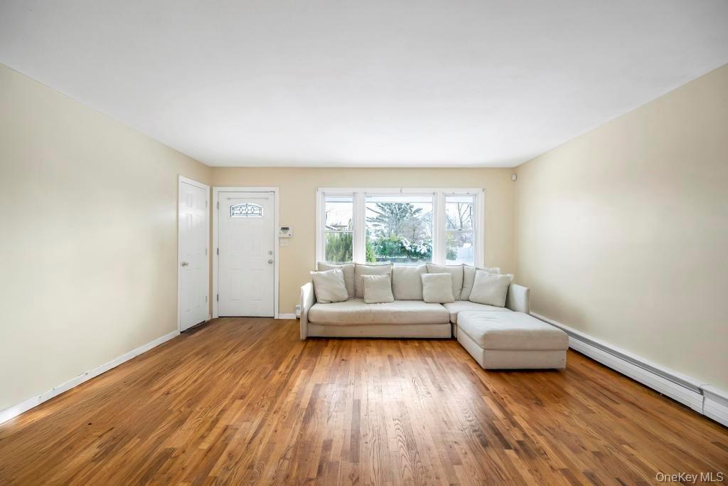 Single Family Radburn  Suffolk County, NY 11776, MLS-944665-9