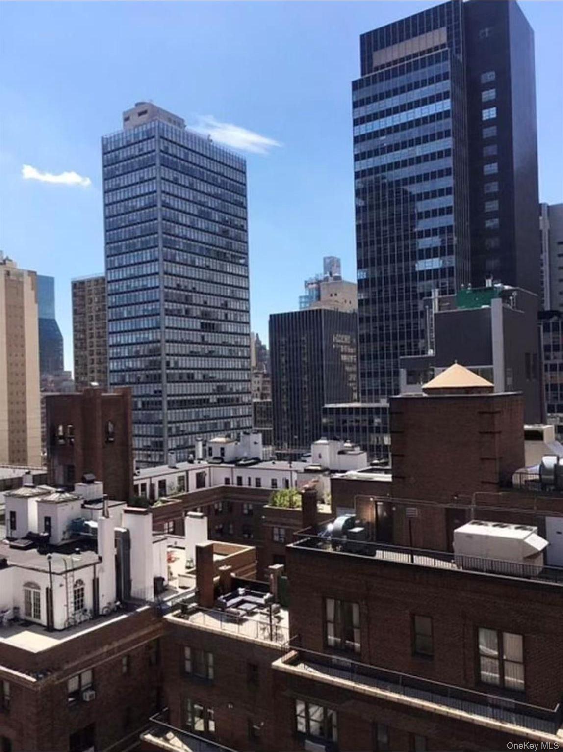 Apartment 48th  Manhattan, NY 10017, MLS-944668-2