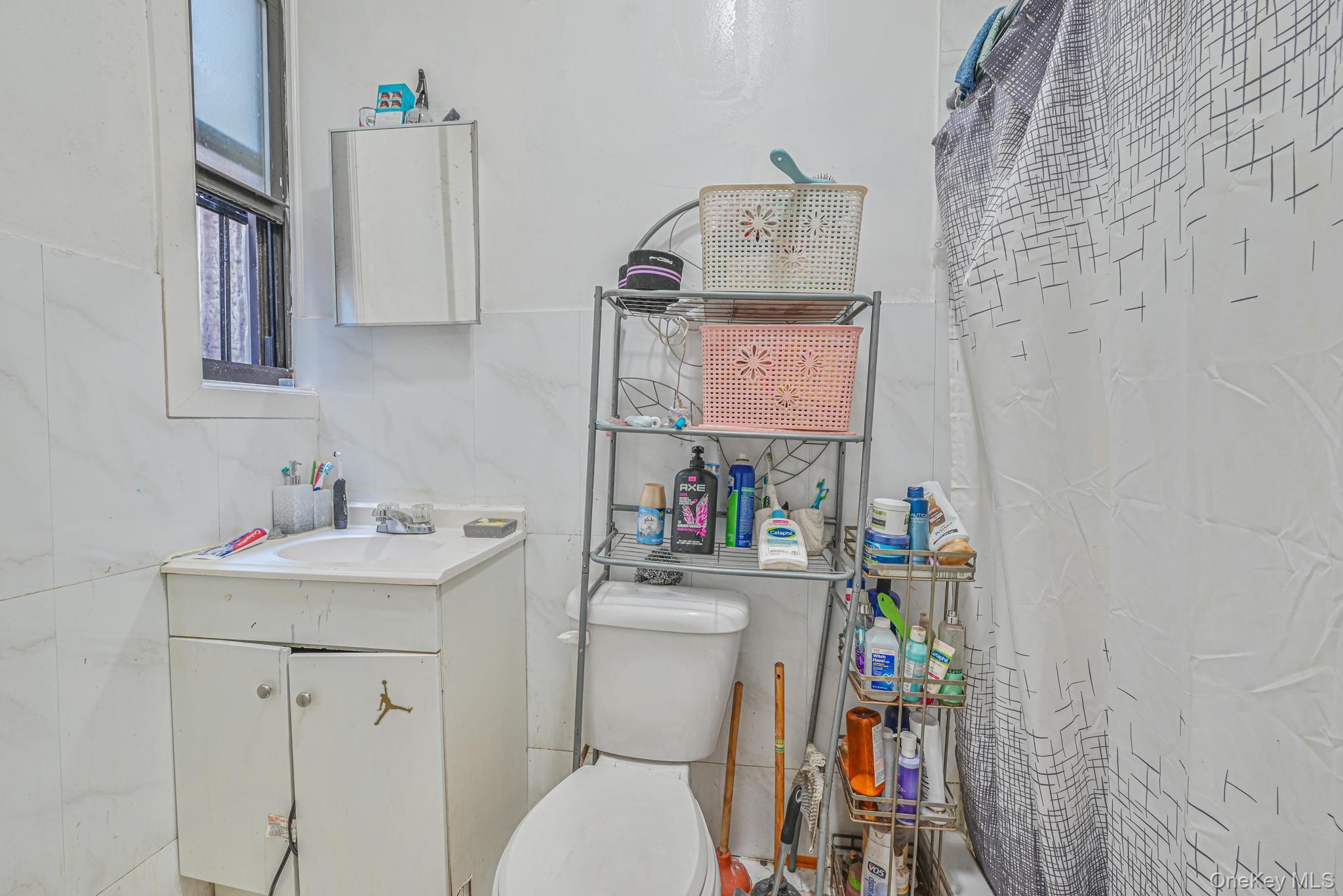 Single Family Bryant Bronx, NY 10460, MLS-944693-21