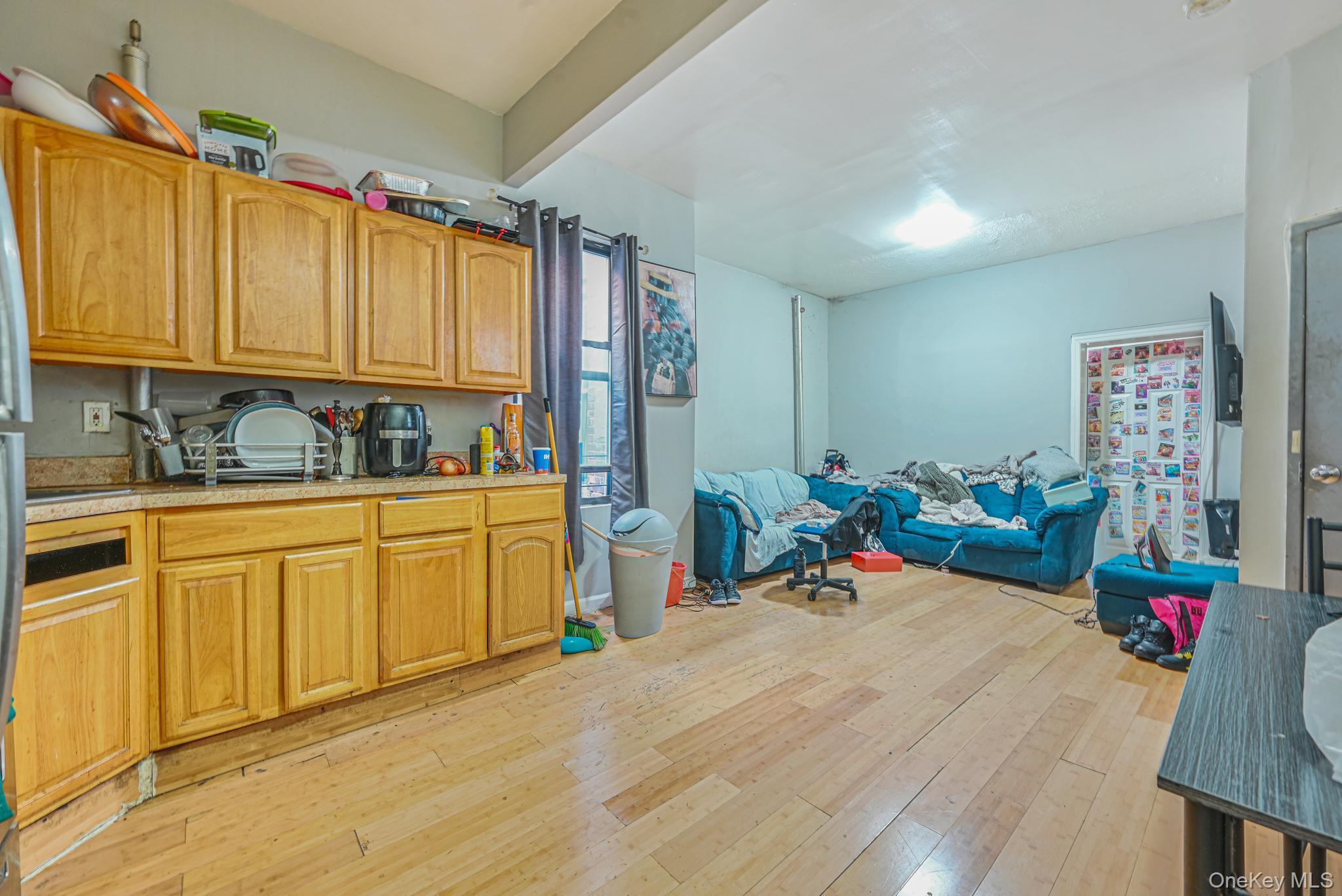 Single Family Bryant Bronx, NY 10460, MLS-944693-22