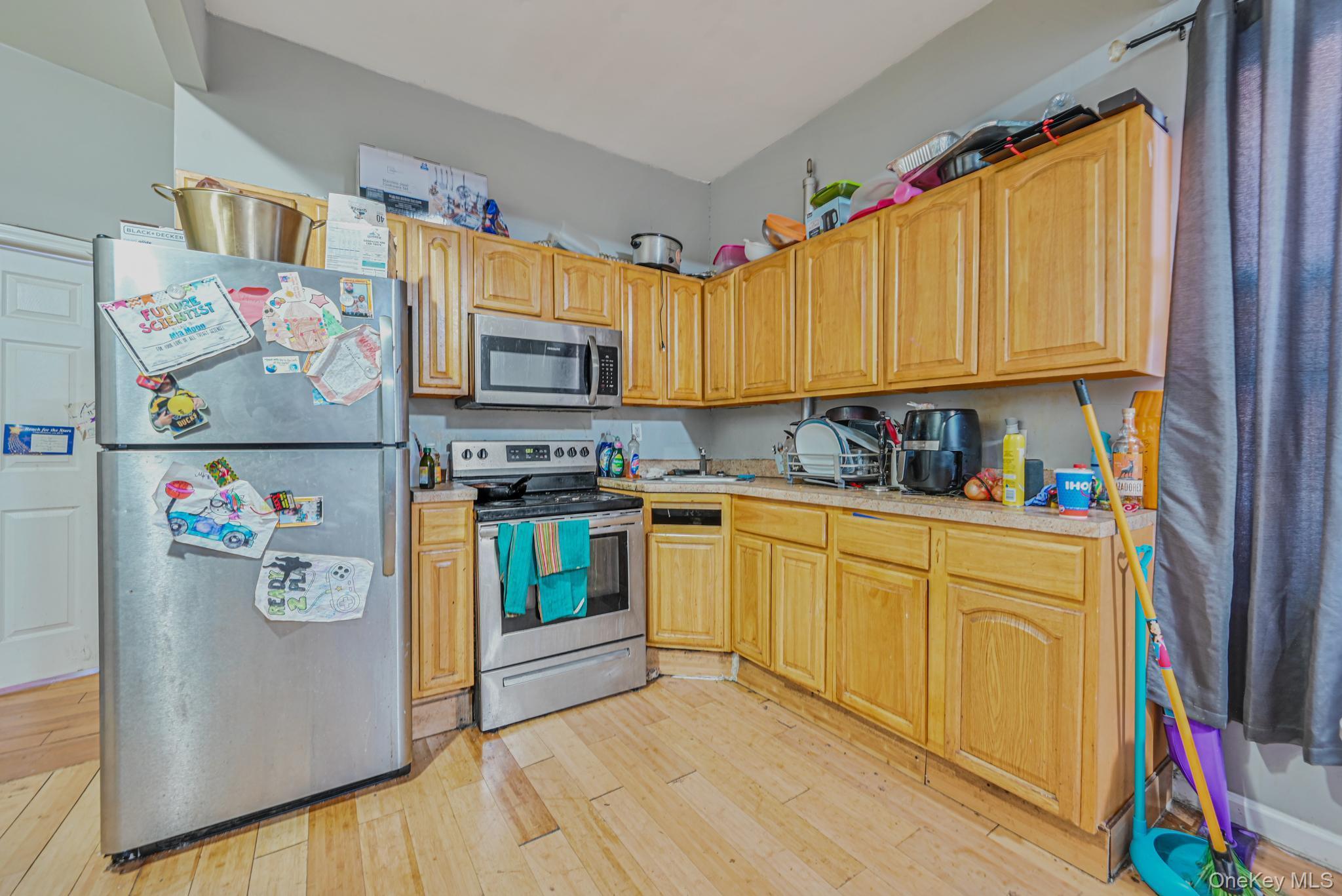 Single Family Bryant  Bronx, NY 10460, MLS-944693-23