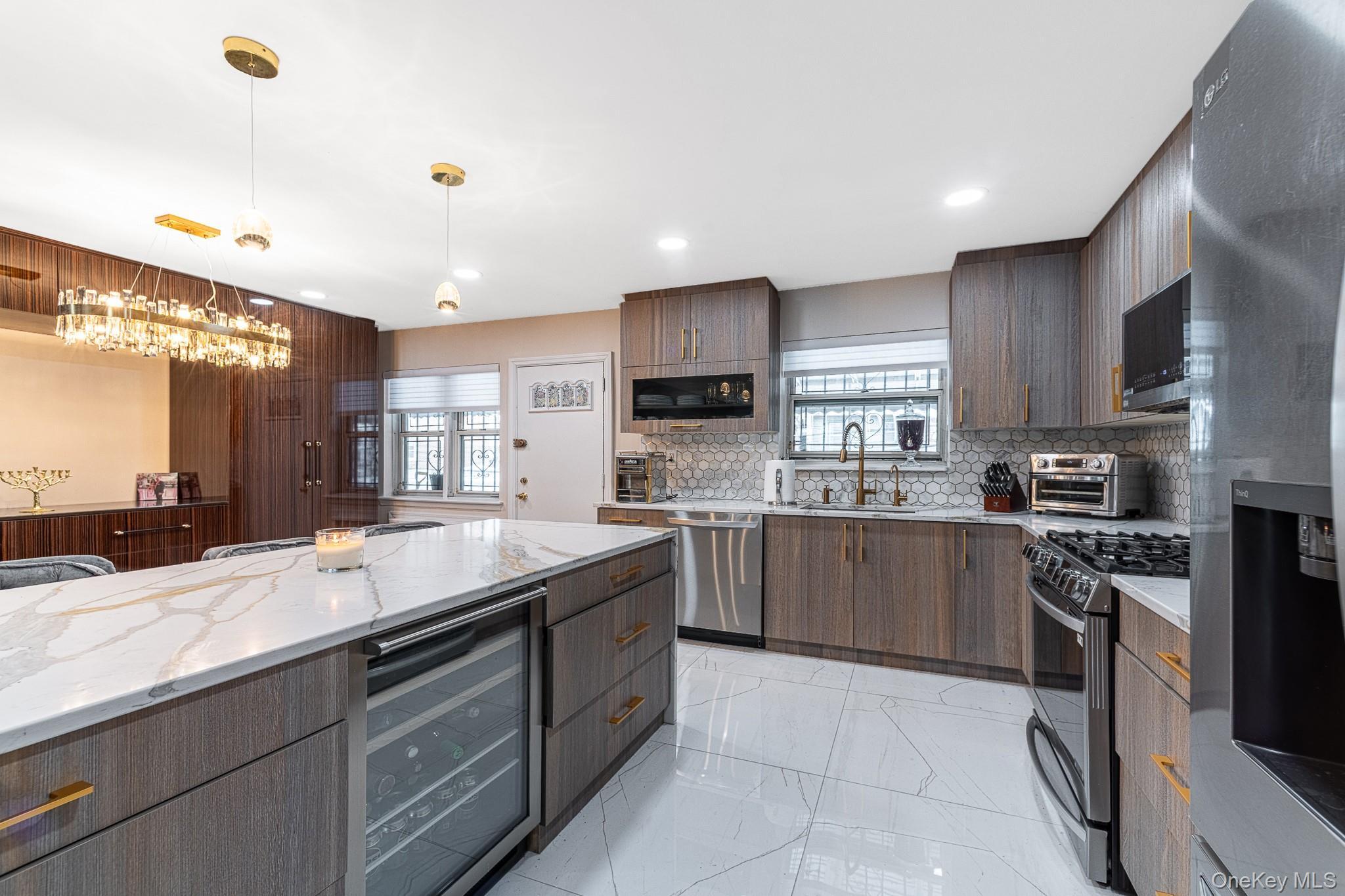 Single Family Batchelder  Brooklyn, NY 11235, MLS-944694-4