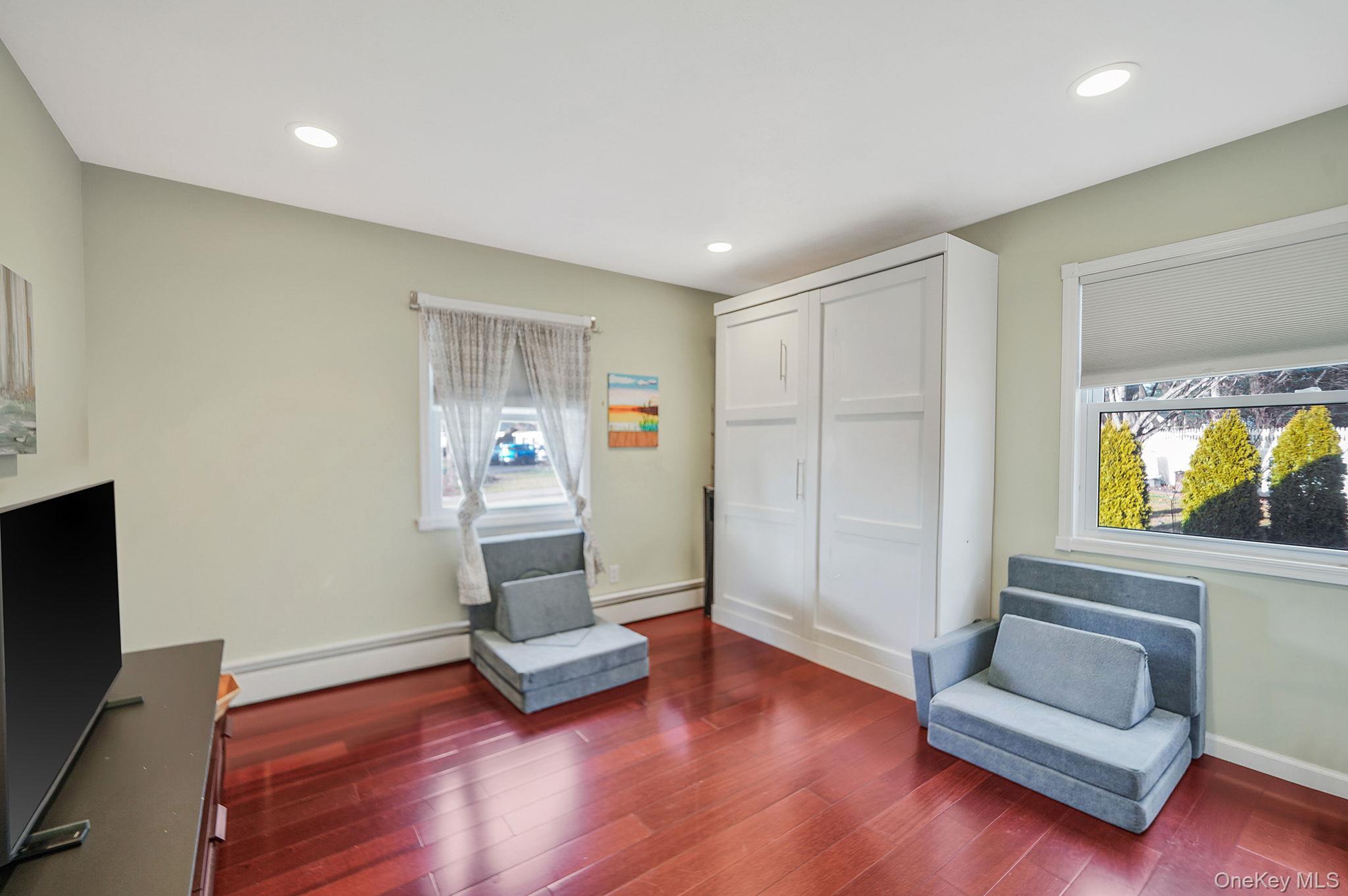 Single Family Pickwick Suffolk County, NY 11790, MLS-944742-17