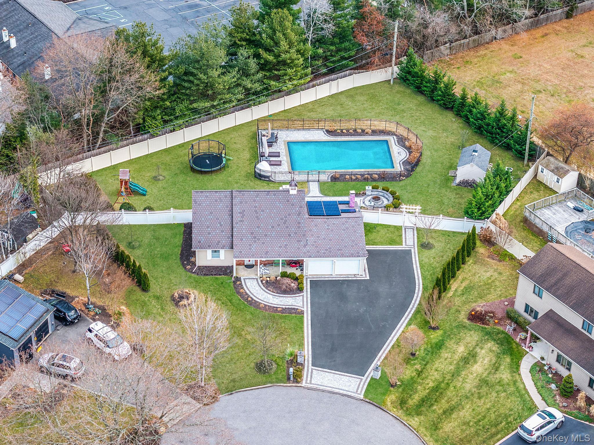 Single Family Pickwick Suffolk County, NY 11790, MLS-944742-30