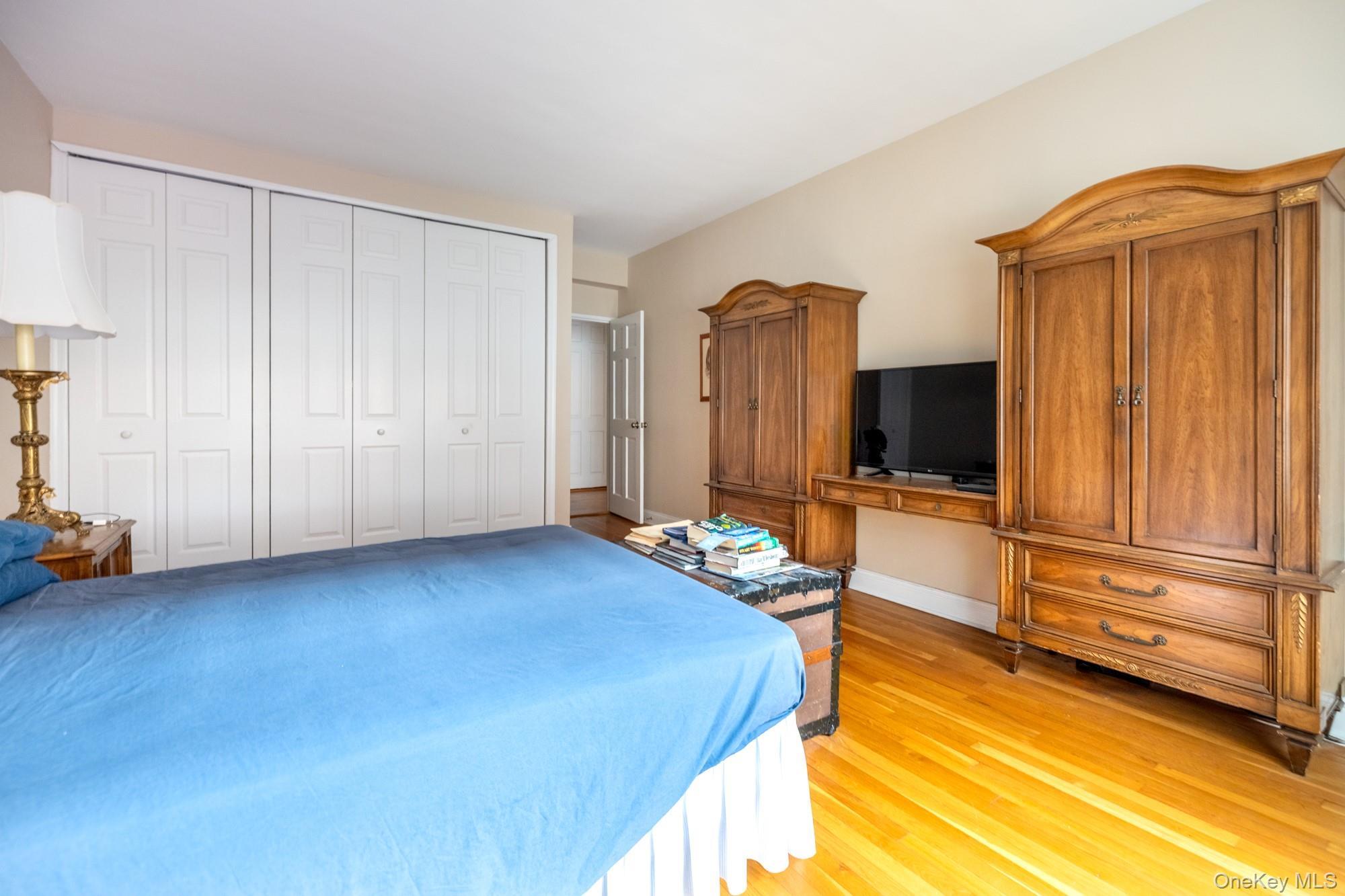 Coop Old Post Westchester County, NY 10543, MLS-944759-15