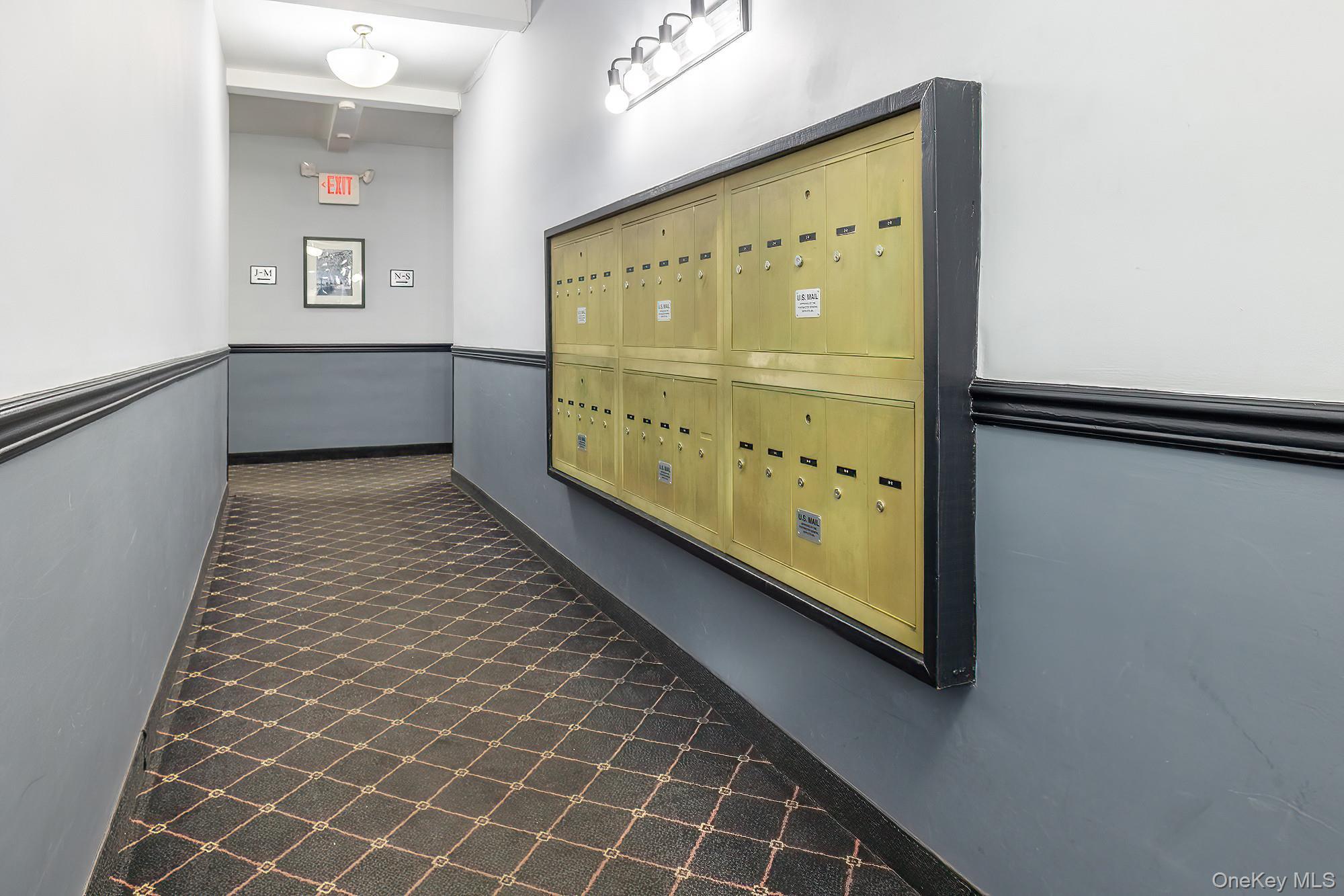 Coop Old Post Westchester County, NY 10543, MLS-944759-4