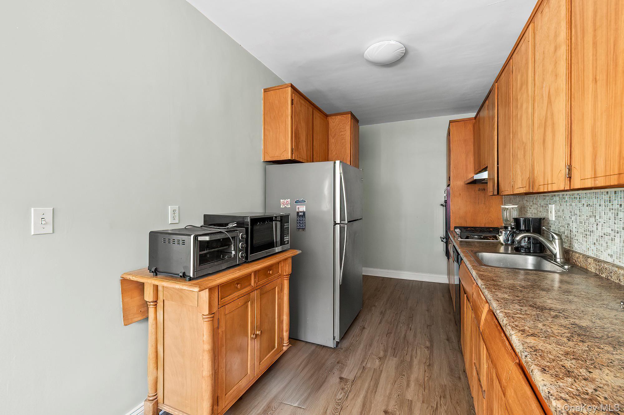 Coop Old Post Westchester County, NY 10543, MLS-944759-8