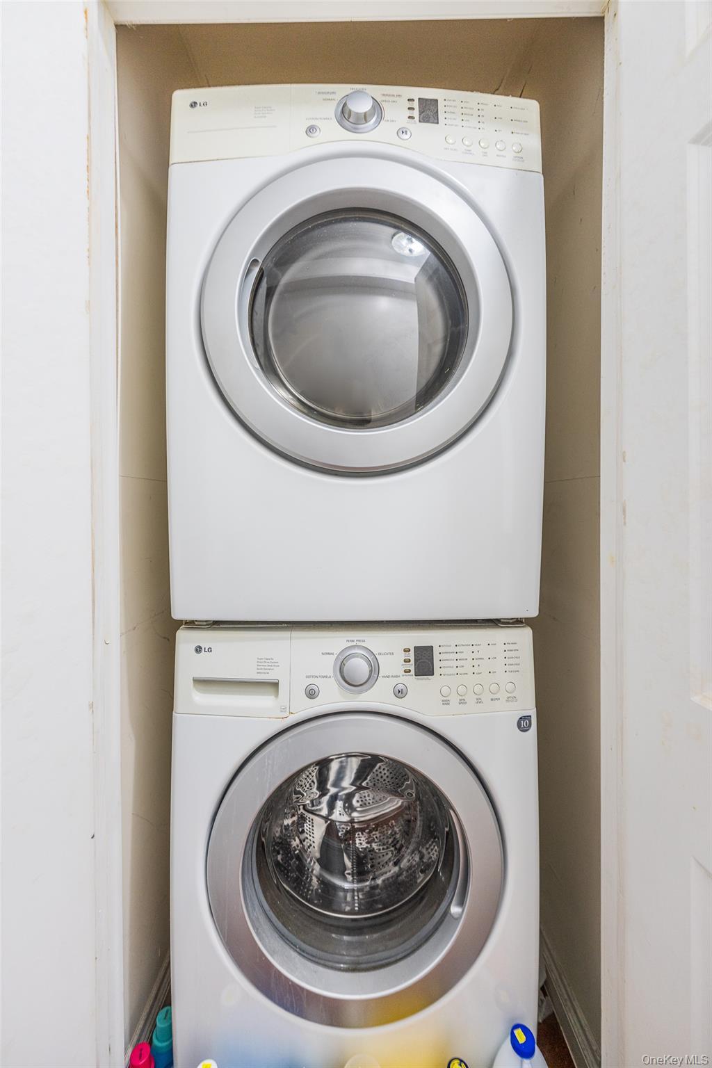 Condo 162nd  Queens, NY 11365, MLS-944763-10