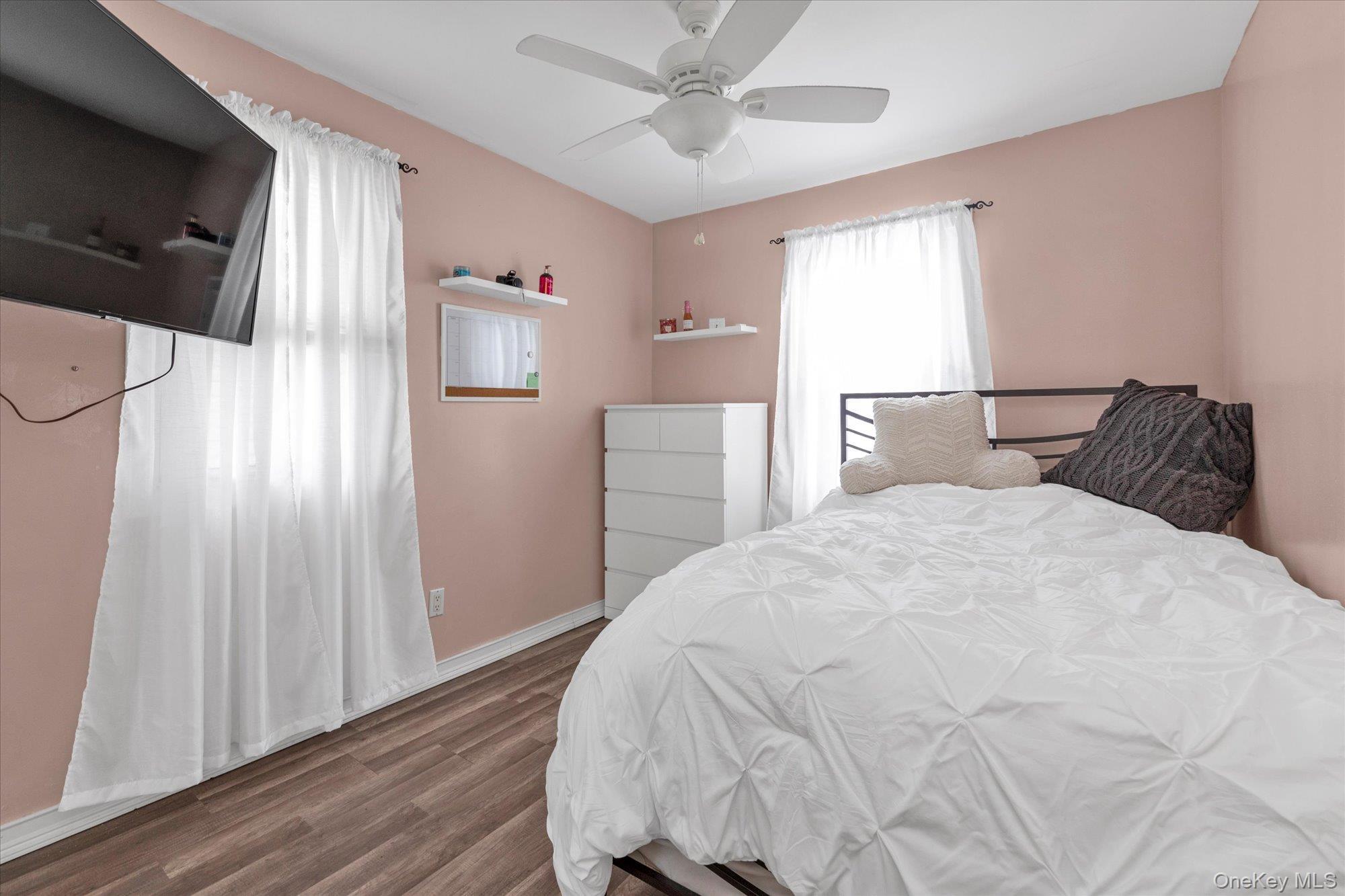 Single Family 89th  Queens, NY 11426, MLS-944799-10