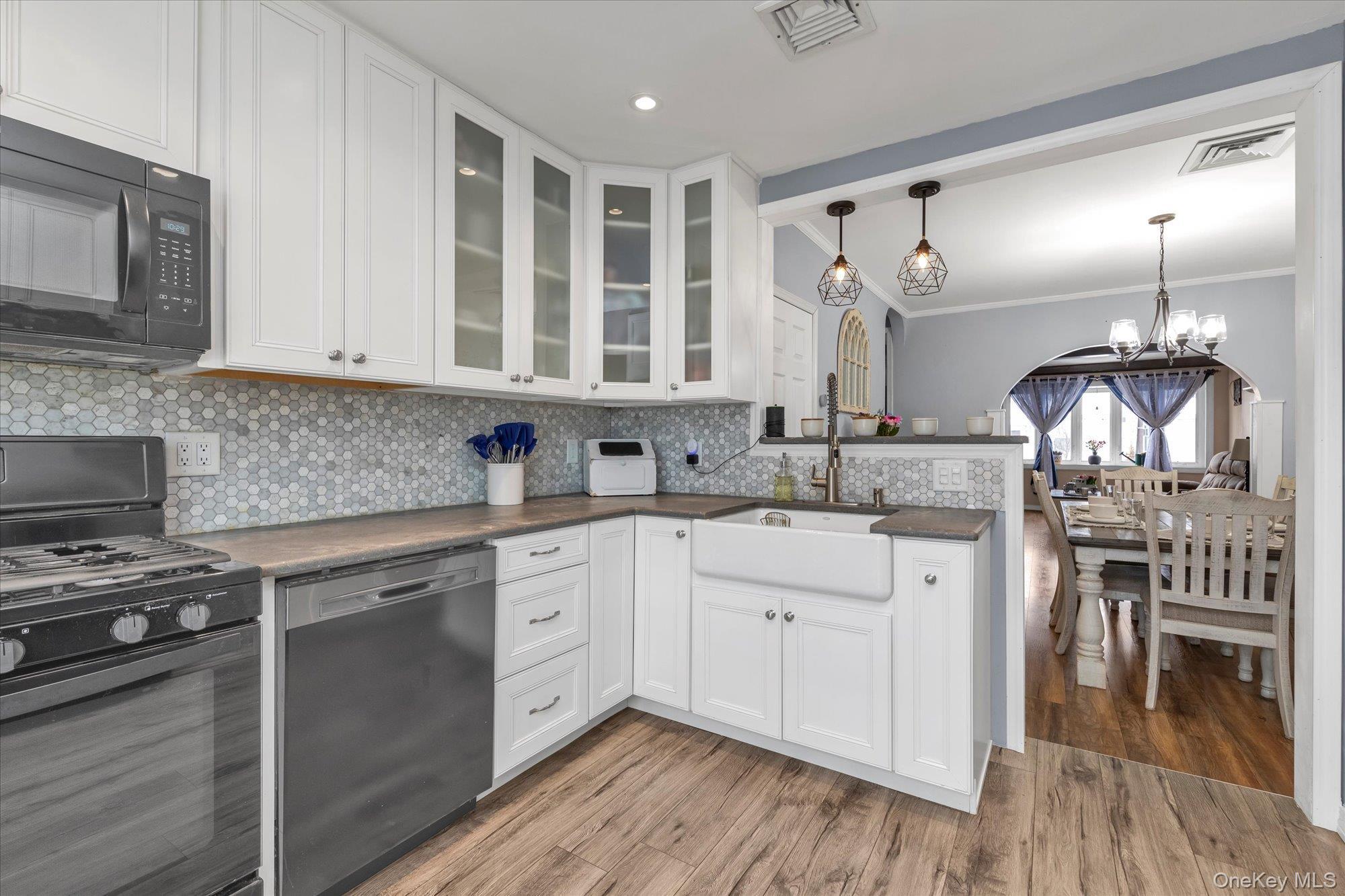 Single Family 89th  Queens, NY 11426, MLS-944799-7