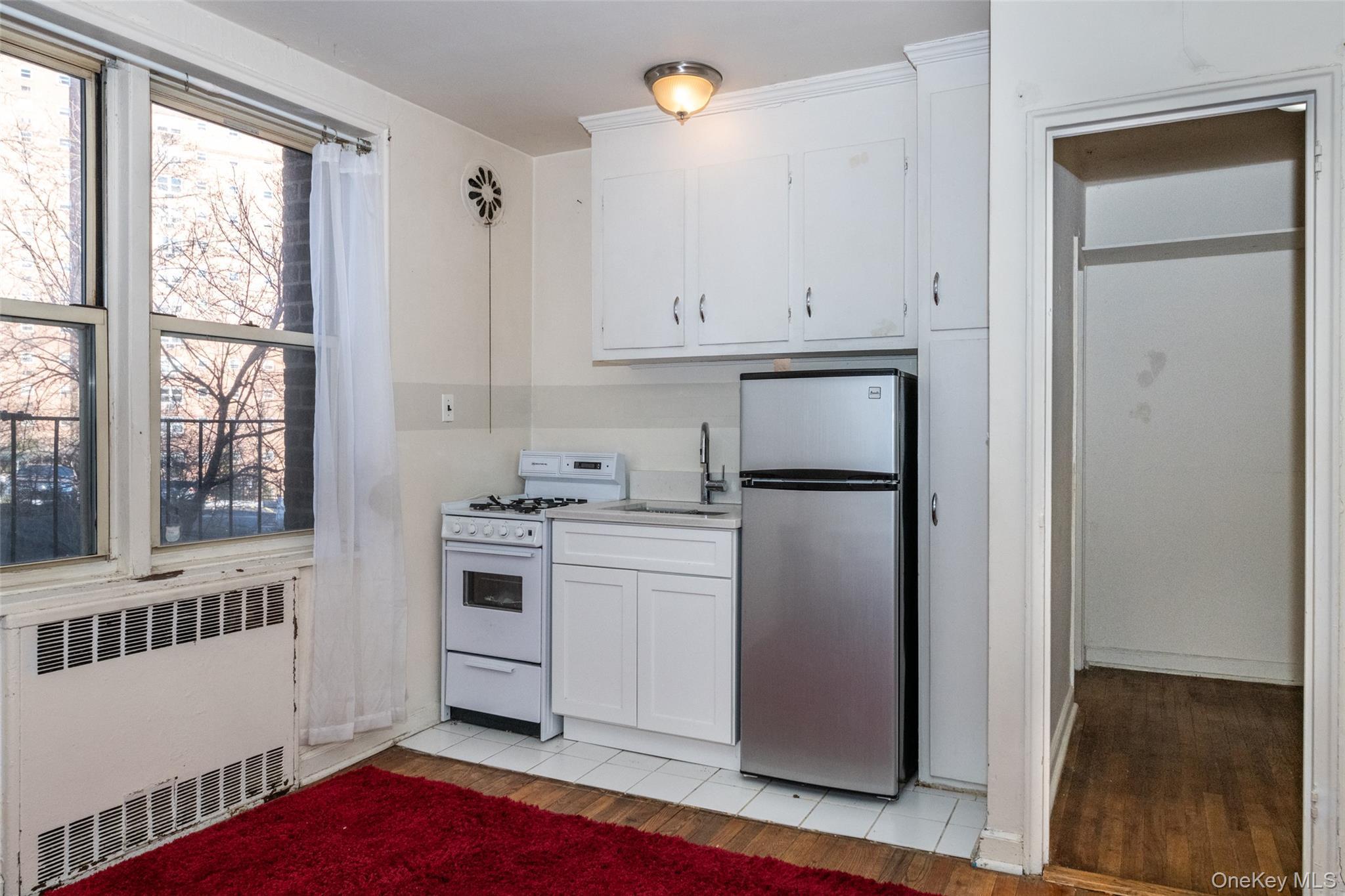 Coop Netherland  Bronx, NY 10471, MLS-944802-4