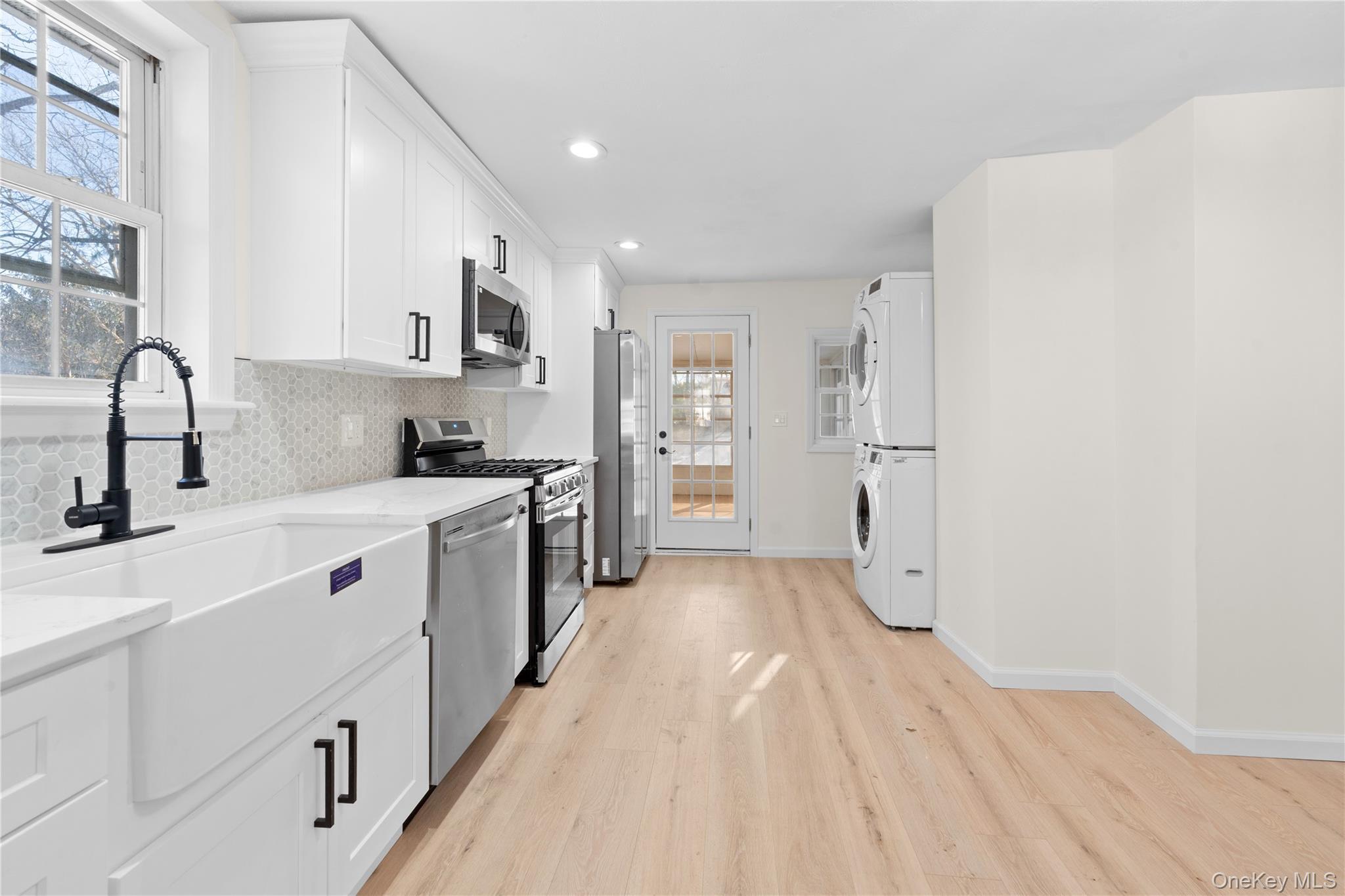 Single Family Pinedale  Suffolk County, NY 11738, MLS-944829-13