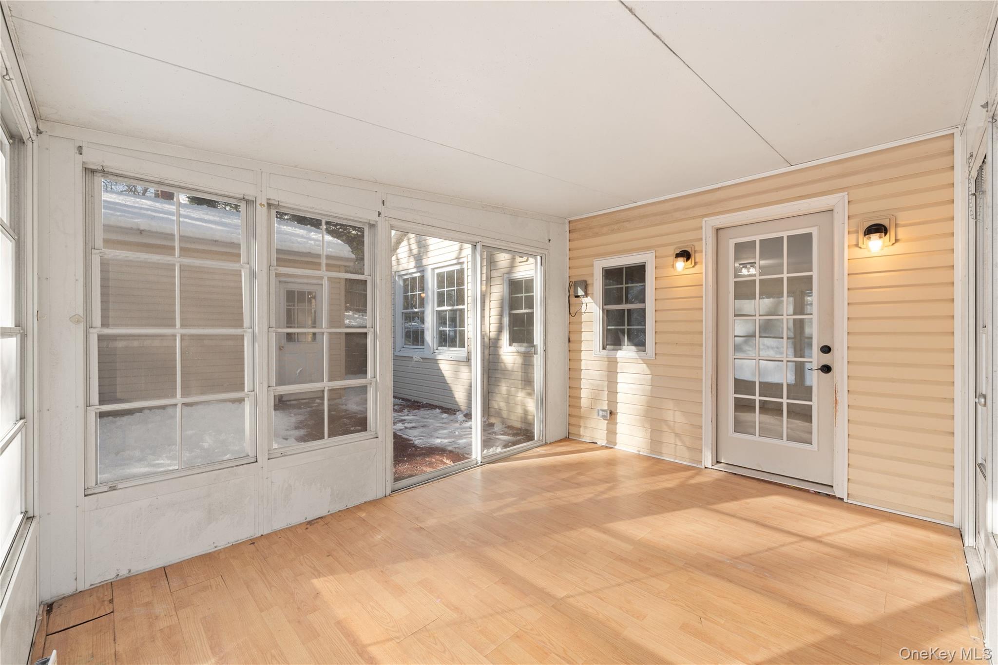 Single Family Pinedale  Suffolk County, NY 11738, MLS-944829-24