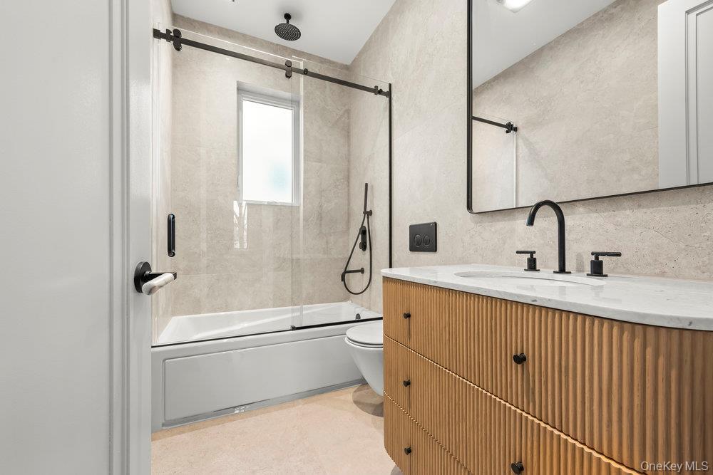 Single Family Kildare  Queens, NY 11432, MLS-944840-24