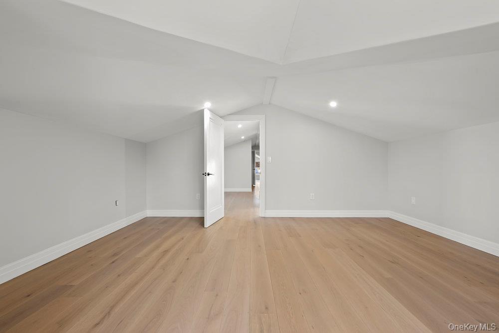 Single Family Kildare  Queens, NY 11432, MLS-944840-28