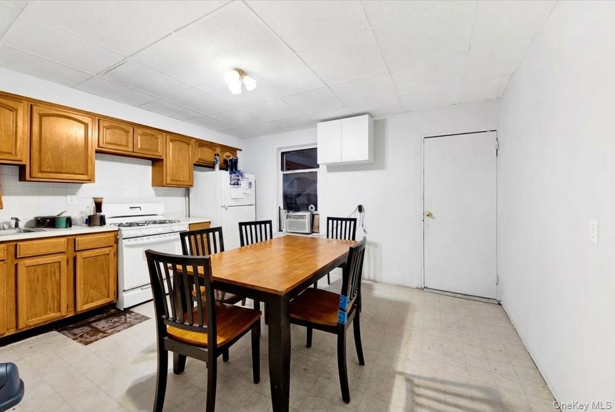 Single Family 6th  Westchester County, NY 10550, MLS-944890-13