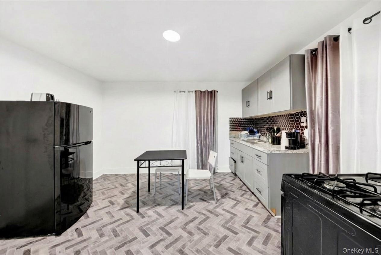 Single Family 6th  Westchester County, NY 10550, MLS-944890-8