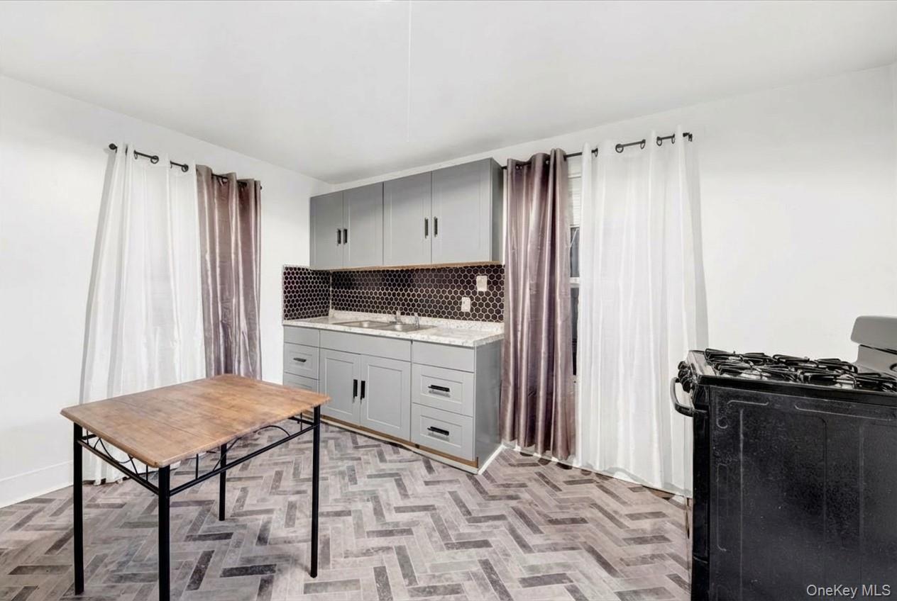 Single Family 6th  Westchester County, NY 10550, MLS-944890-9