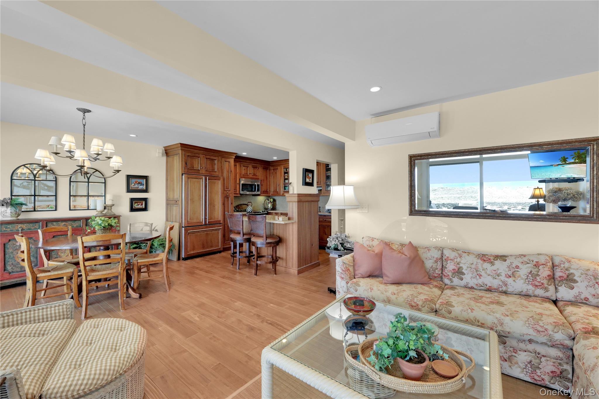 Condo Dune  Suffolk County, NY 11978, MLS-944898-12