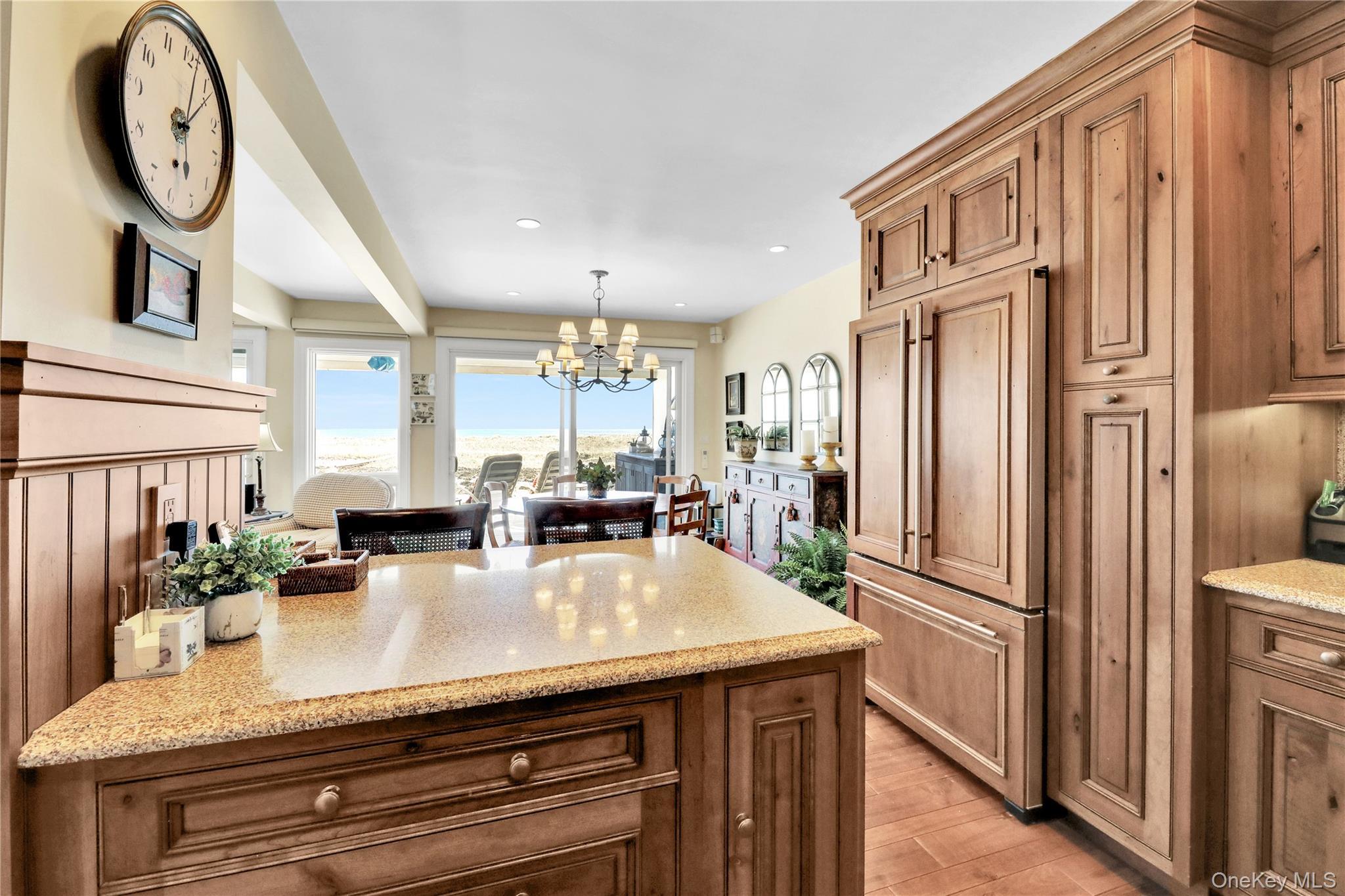 Condo Dune  Suffolk County, NY 11978, MLS-944898-17