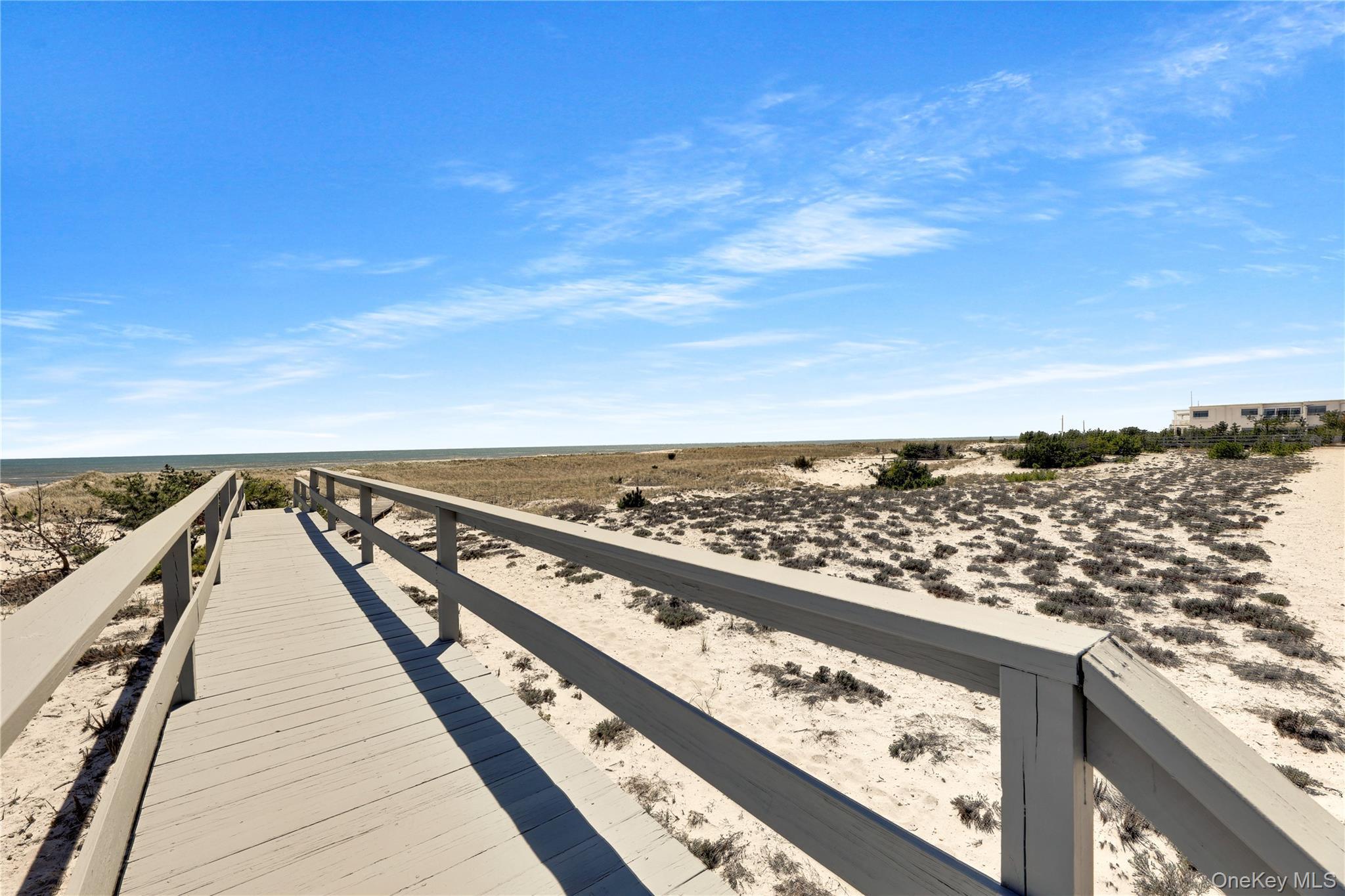 Condo Dune  Suffolk County, NY 11978, MLS-944898-34