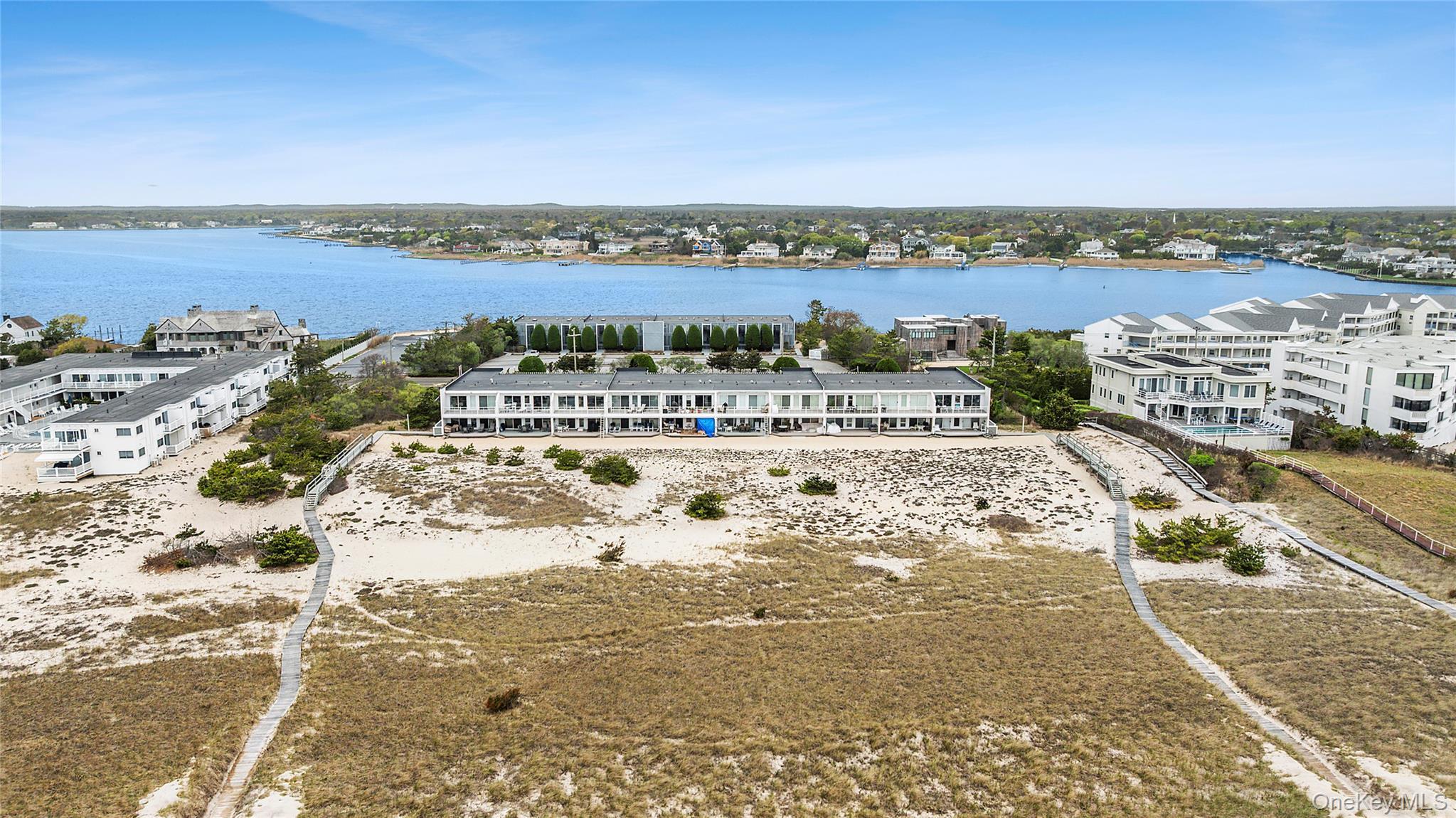 Condo Dune  Suffolk County, NY 11978, MLS-944898-42
