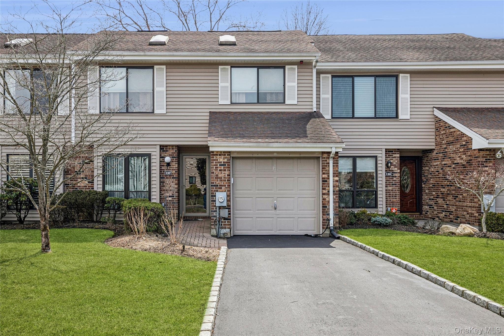 Condo Hidden Ponds Suffolk County, NY 11787, MLS-944928-2