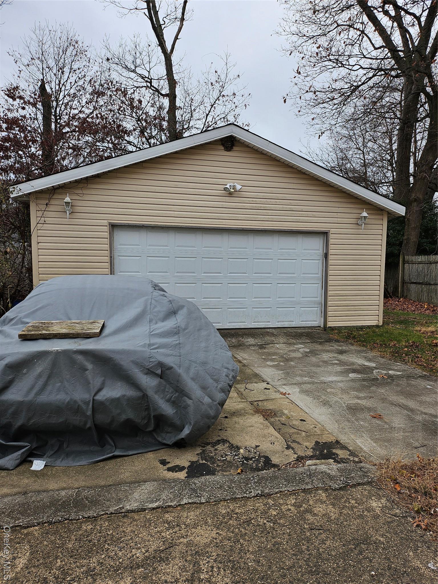 Single Family Marshall  Nassau County, NY 11550, MLS-944990-4