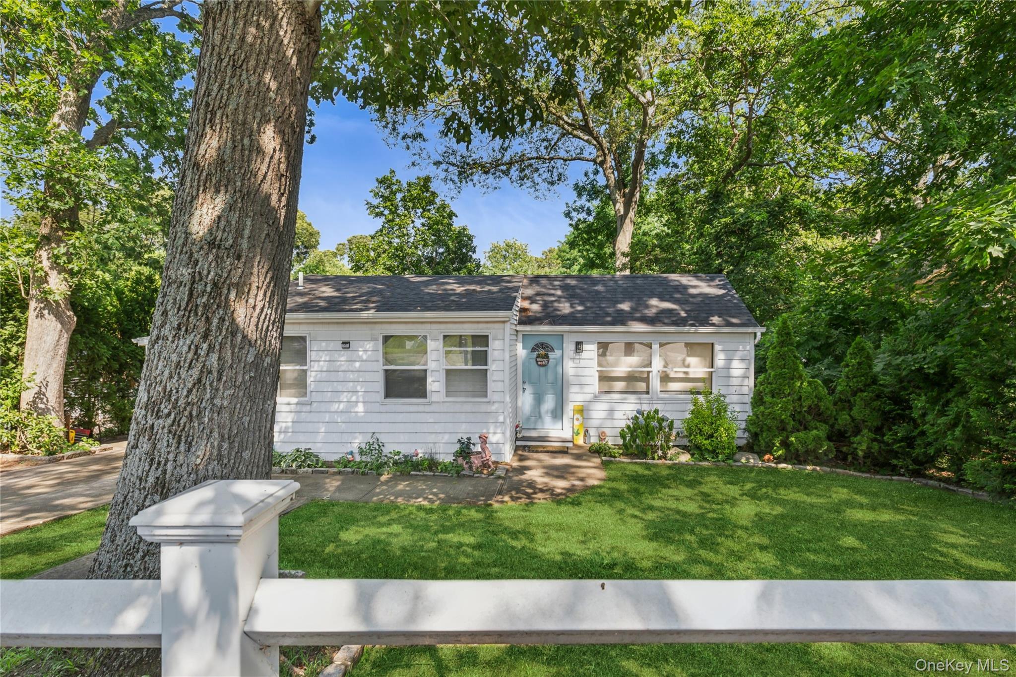 Single Family Gould  Suffolk County, NY 11720, MLS-945002-2