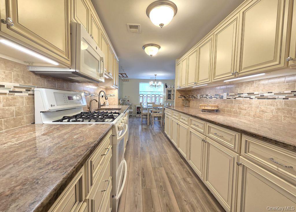 Condo Clubhouse  Suffolk County, NY 11727, MLS-945008-6