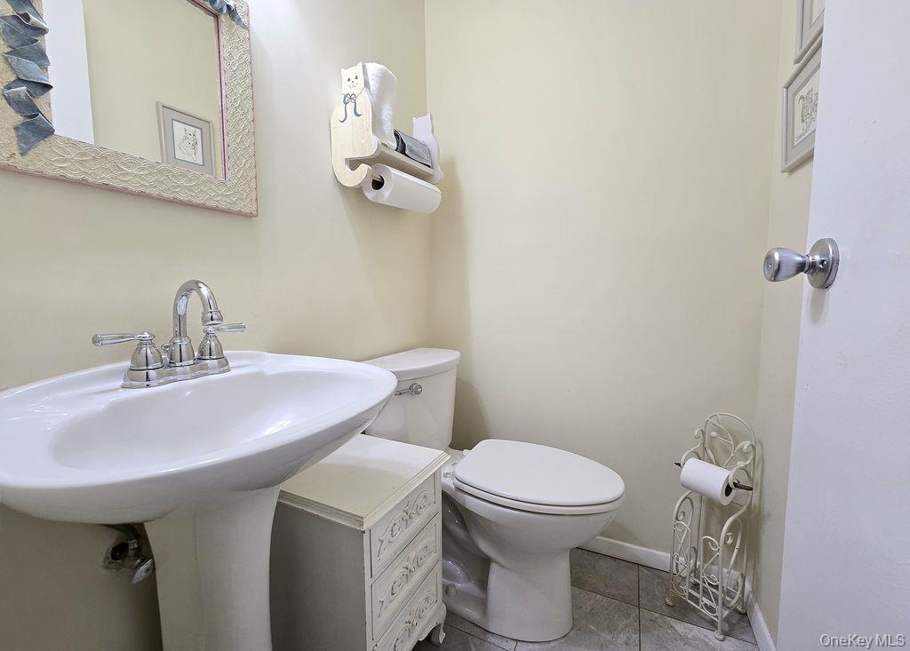 Condo Clubhouse  Suffolk County, NY 11727, MLS-945008-7