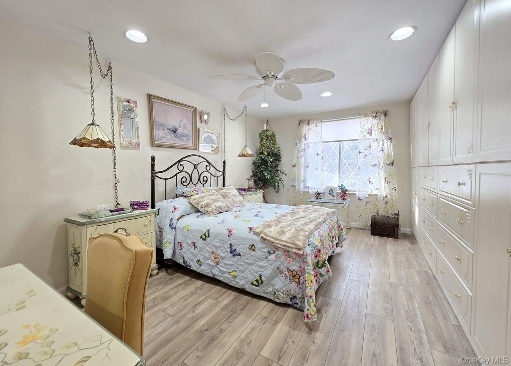 Condo Clubhouse  Suffolk County, NY 11727, MLS-945008-9