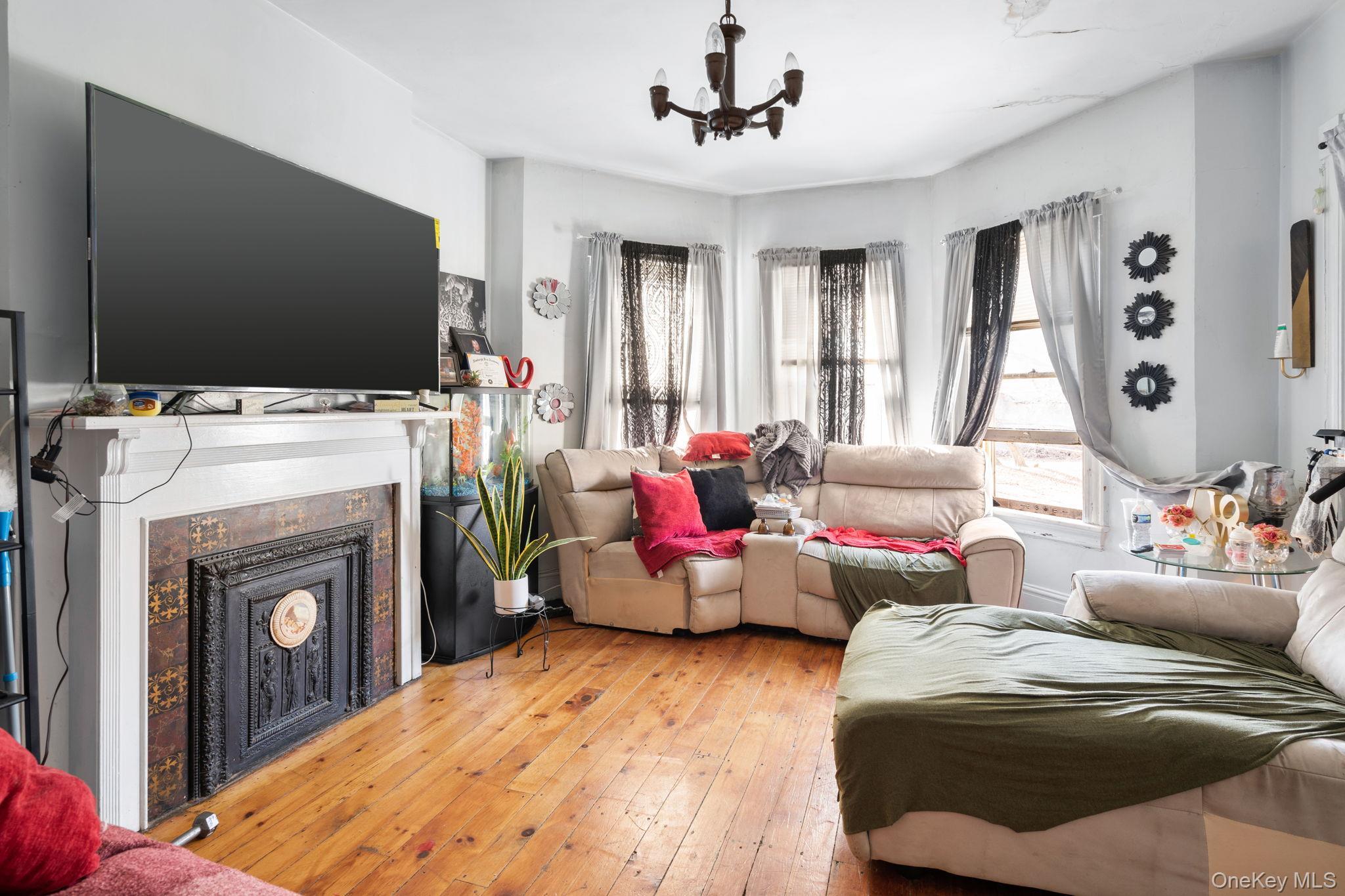 Single Family Lutheran  Orange County, NY 12550, MLS-945025-24