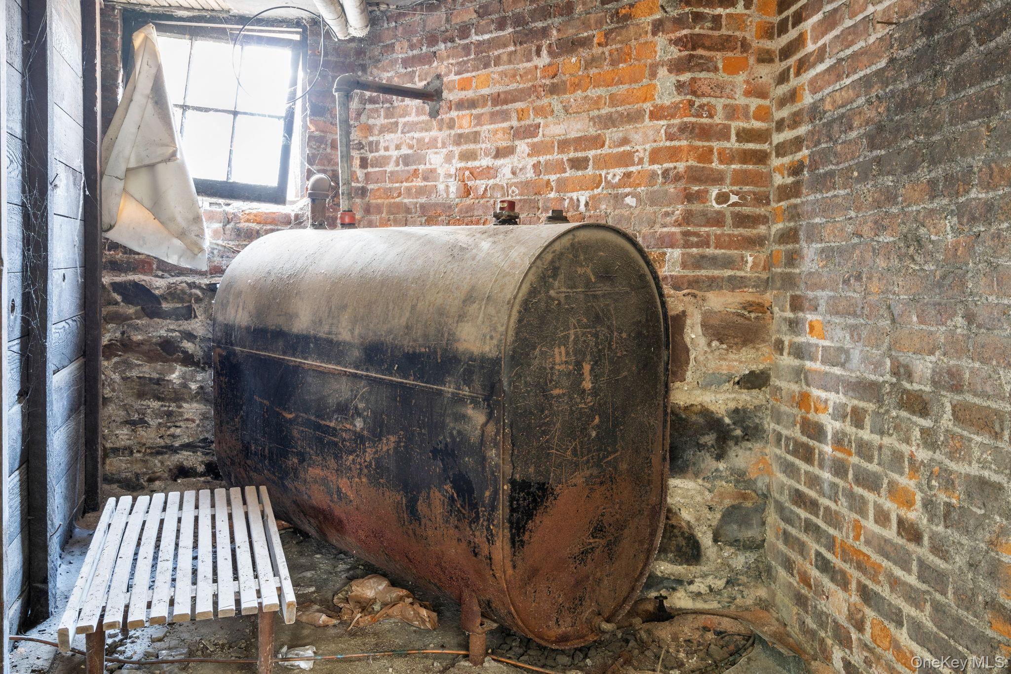 Single Family Lutheran  Orange County, NY 12550, MLS-945025-32