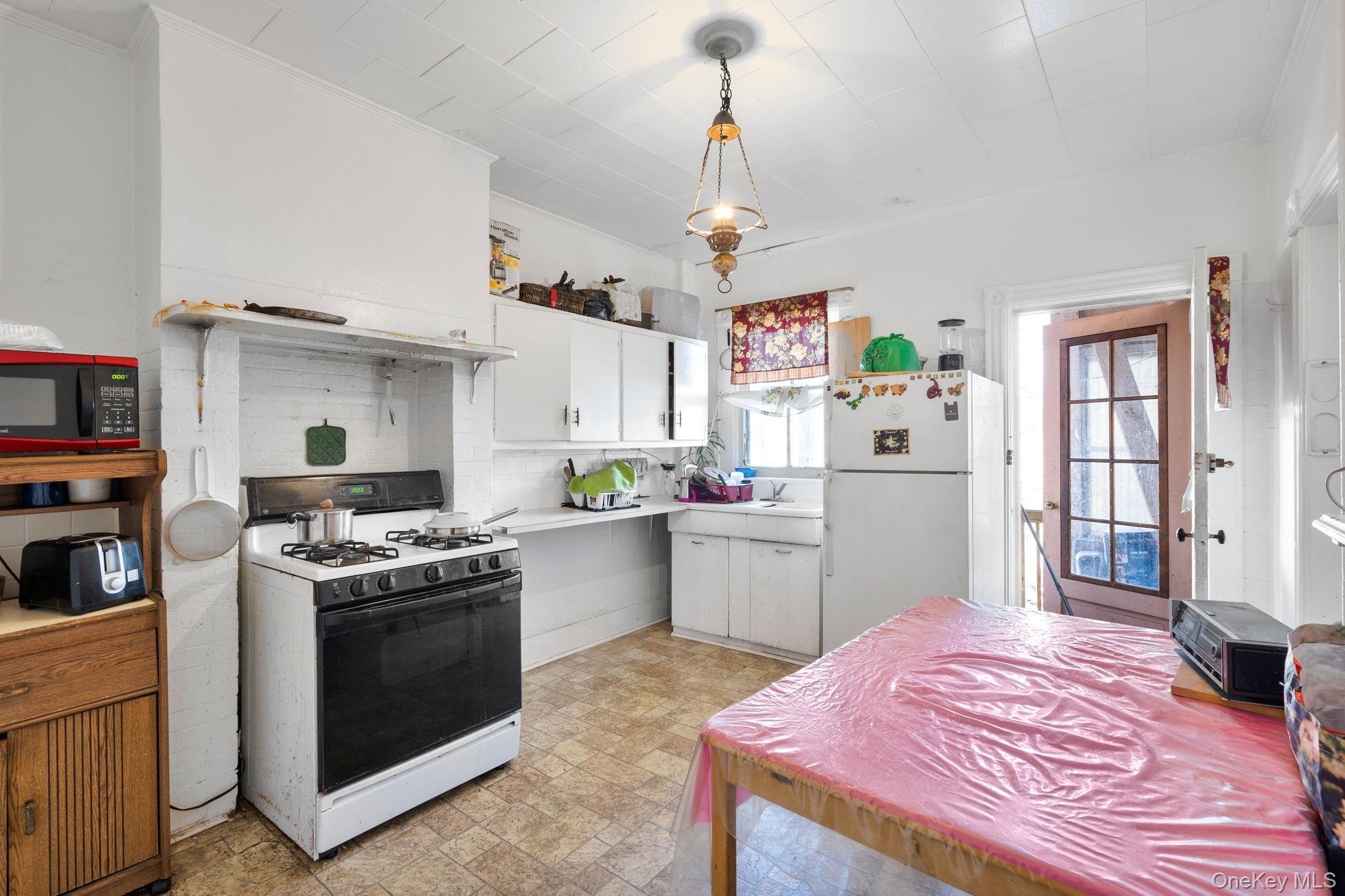 Single Family Lutheran  Orange County, NY 12550, MLS-945025-8