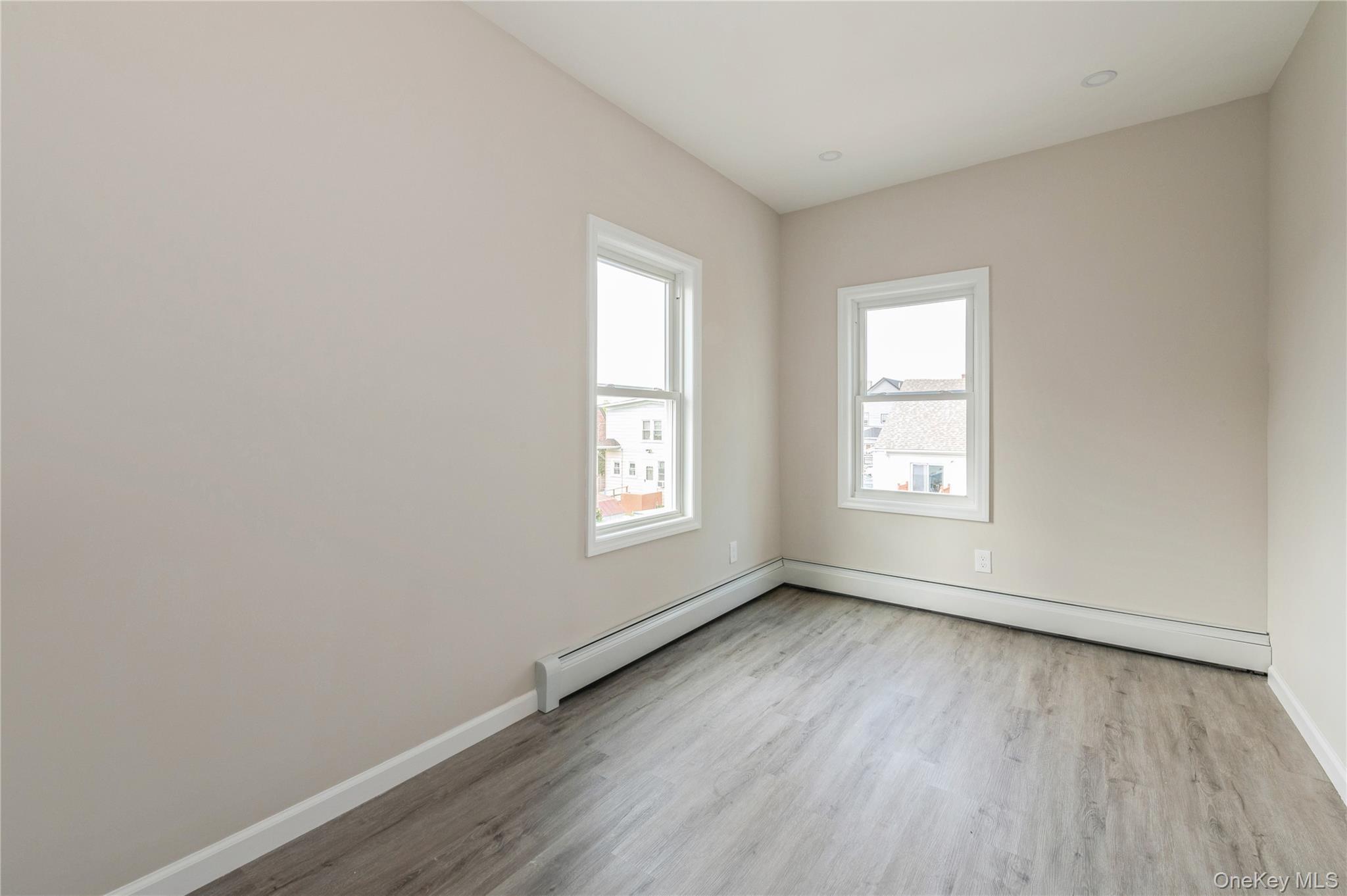 Single Family 136th  Queens, NY 11413, MLS-945031-22