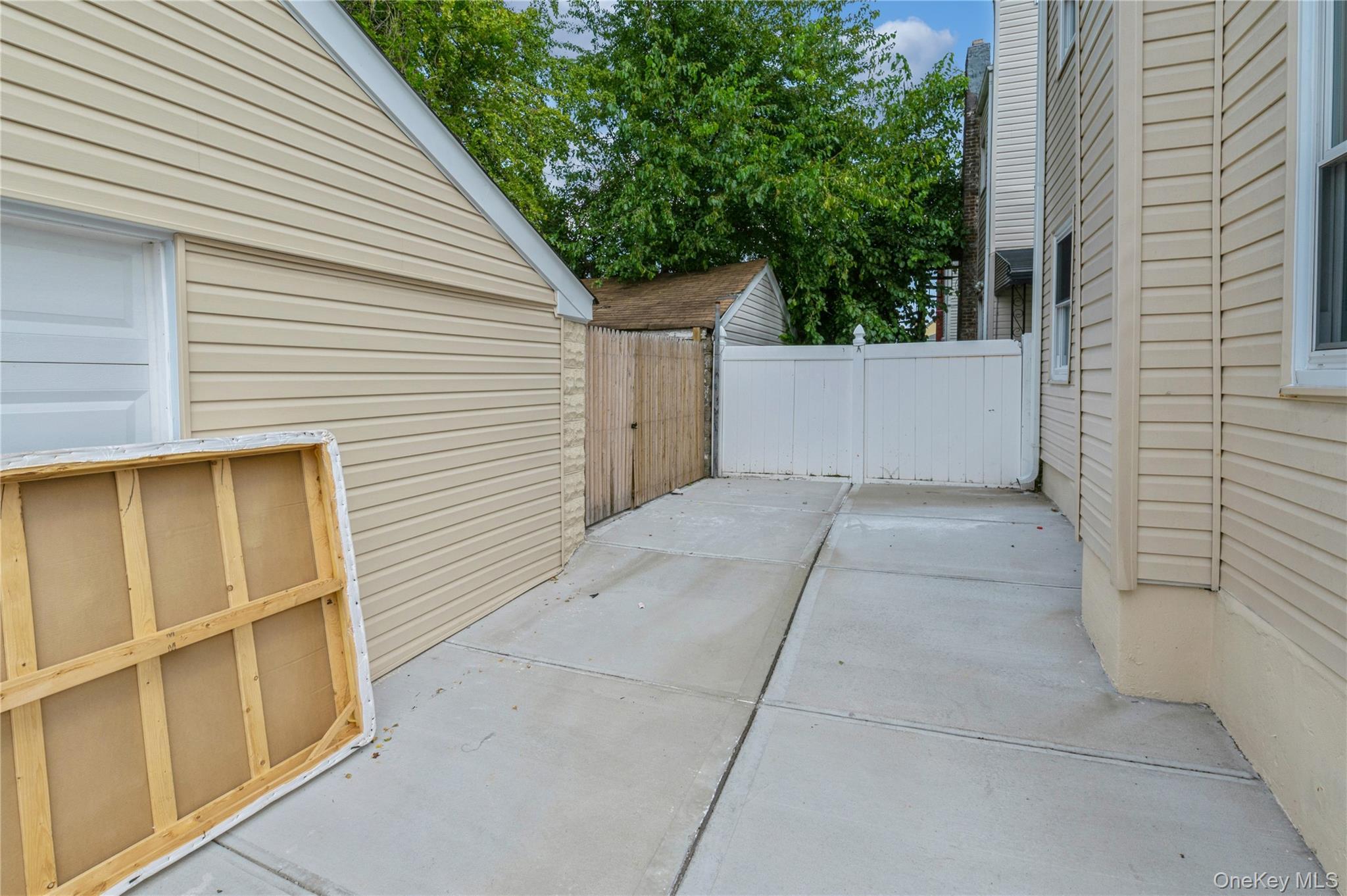 Single Family 136th  Queens, NY 11413, MLS-945031-27