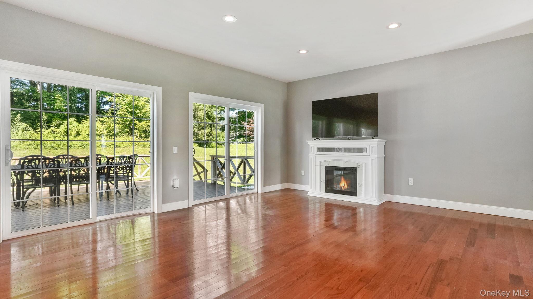 Single Family Cameli  Dutchess County, NY 12590, MLS-945096-6