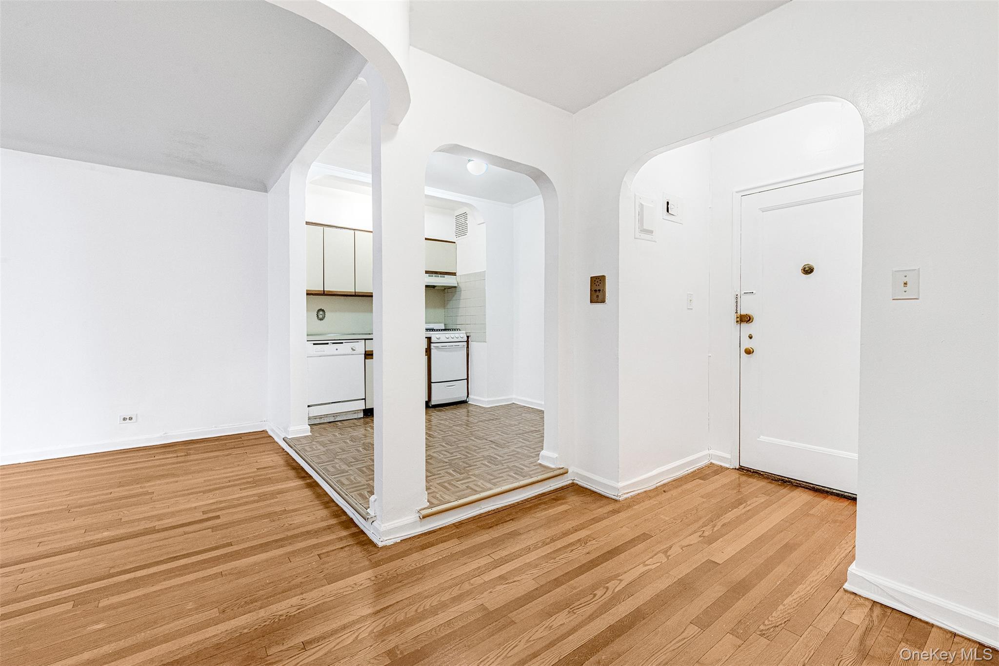 Condo 102nd  Queens, NY 11374, MLS-945103-7