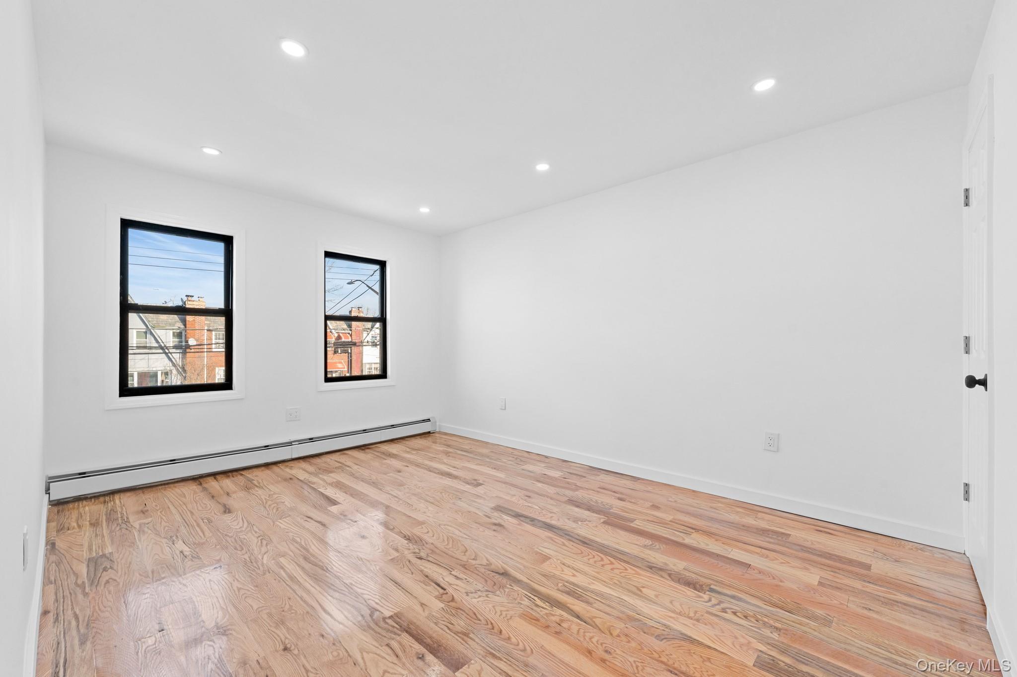 Single Family 201st  Queens, NY 11412, MLS-945117-10