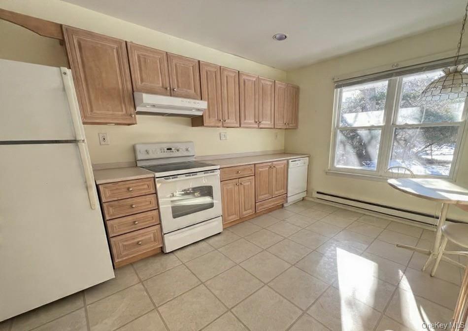 Condo Falmouth  Suffolk County, NY 11961, MLS-945124-8