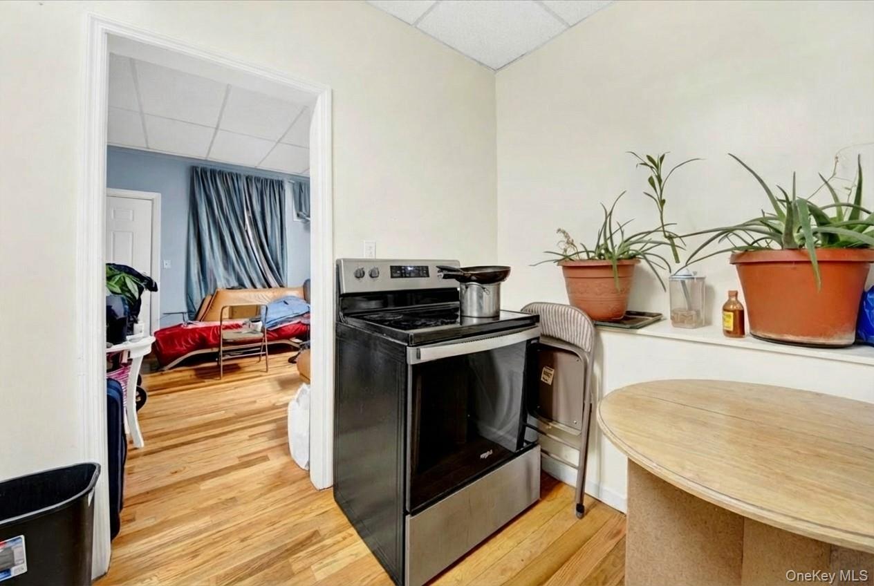 Single Family 6th  Westchester County, NY 10550, MLS-945157-12