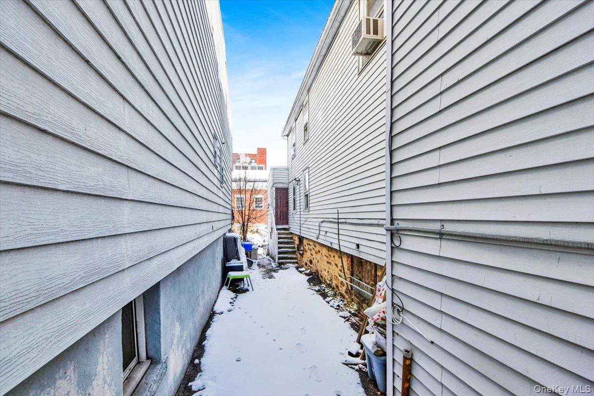 Single Family 6th  Westchester County, NY 10550, MLS-945157-3