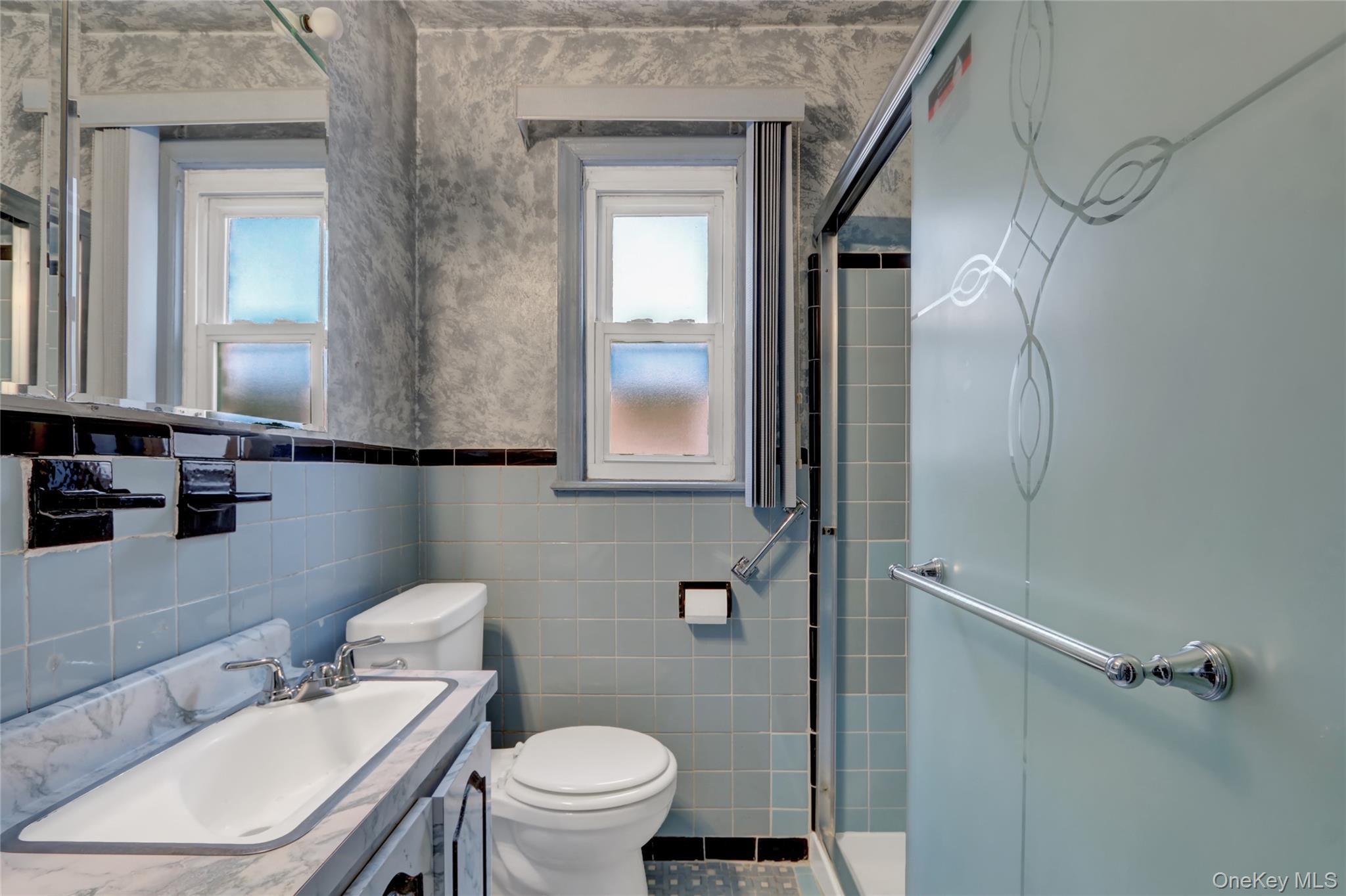 Single Family 258th  Queens, NY 11004, MLS-945160-12