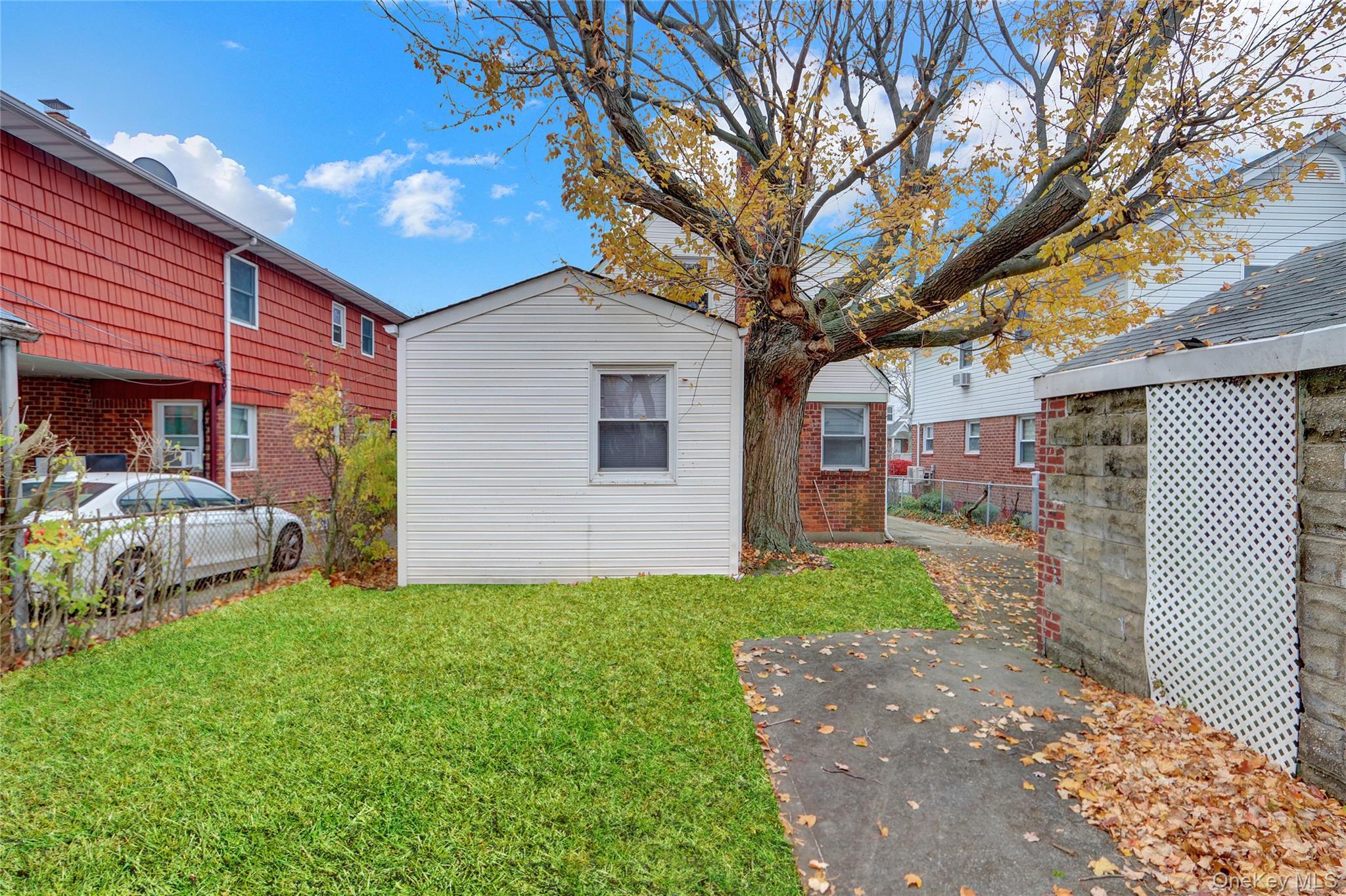 Single Family 258th  Queens, NY 11004, MLS-945160-25