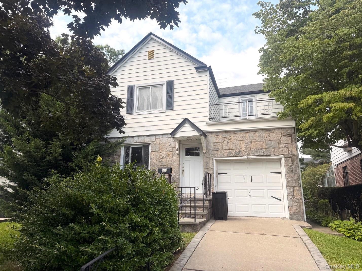 Single Family 214th Street Queens, NY 11427, MLS-945177-2
