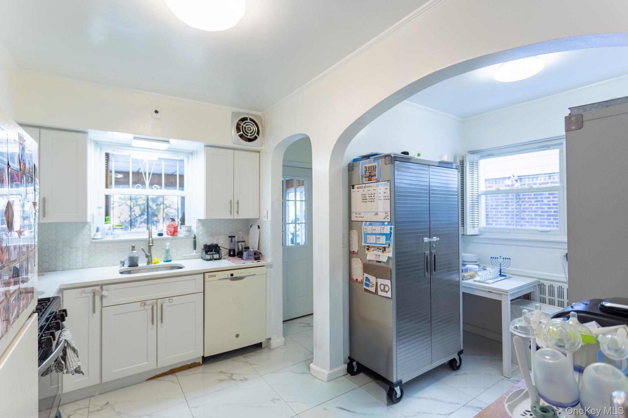 Single Family 214th Street Queens, NY 11427, MLS-945177-6