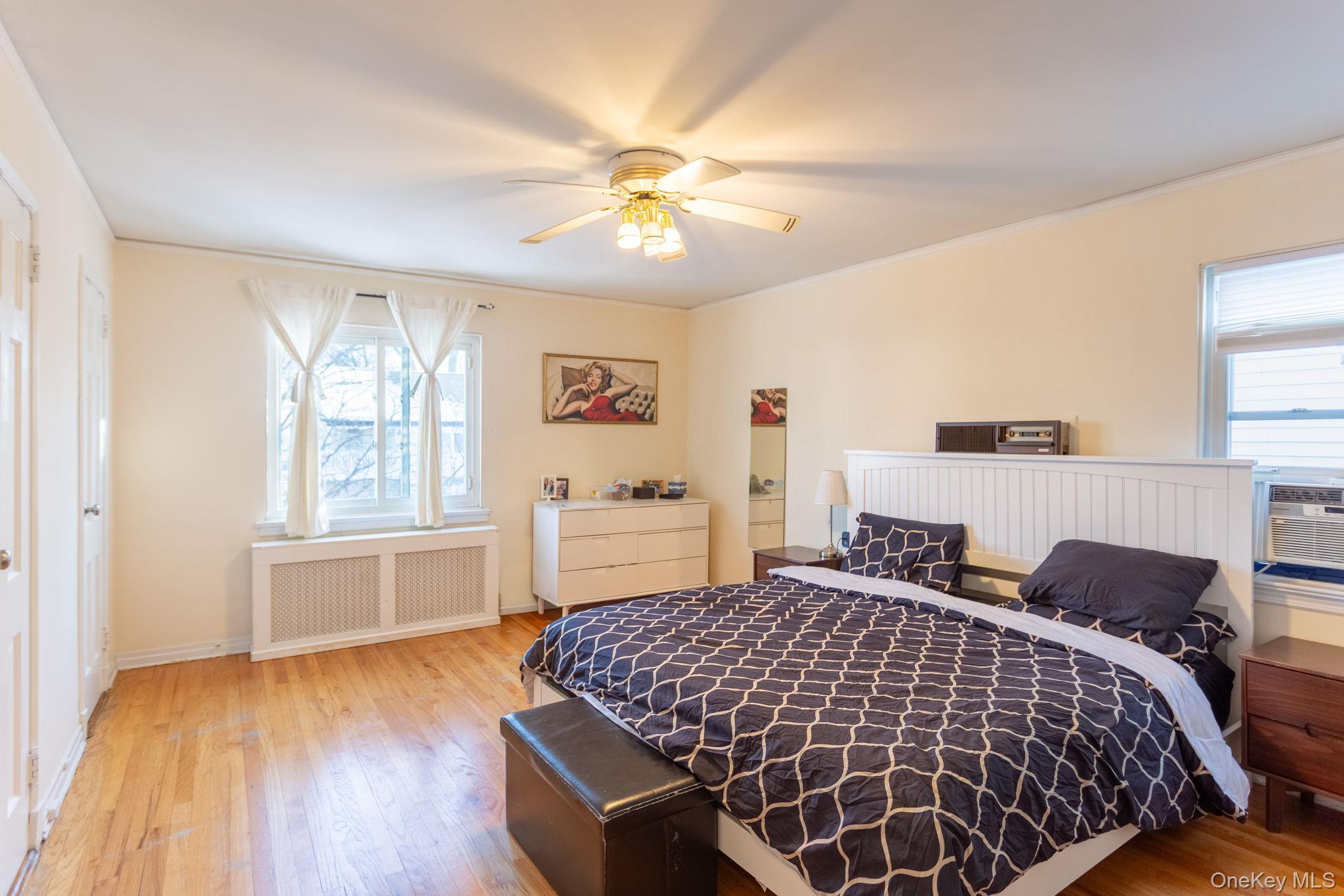 Single Family 214th Street Queens, NY 11427, MLS-945177-9
