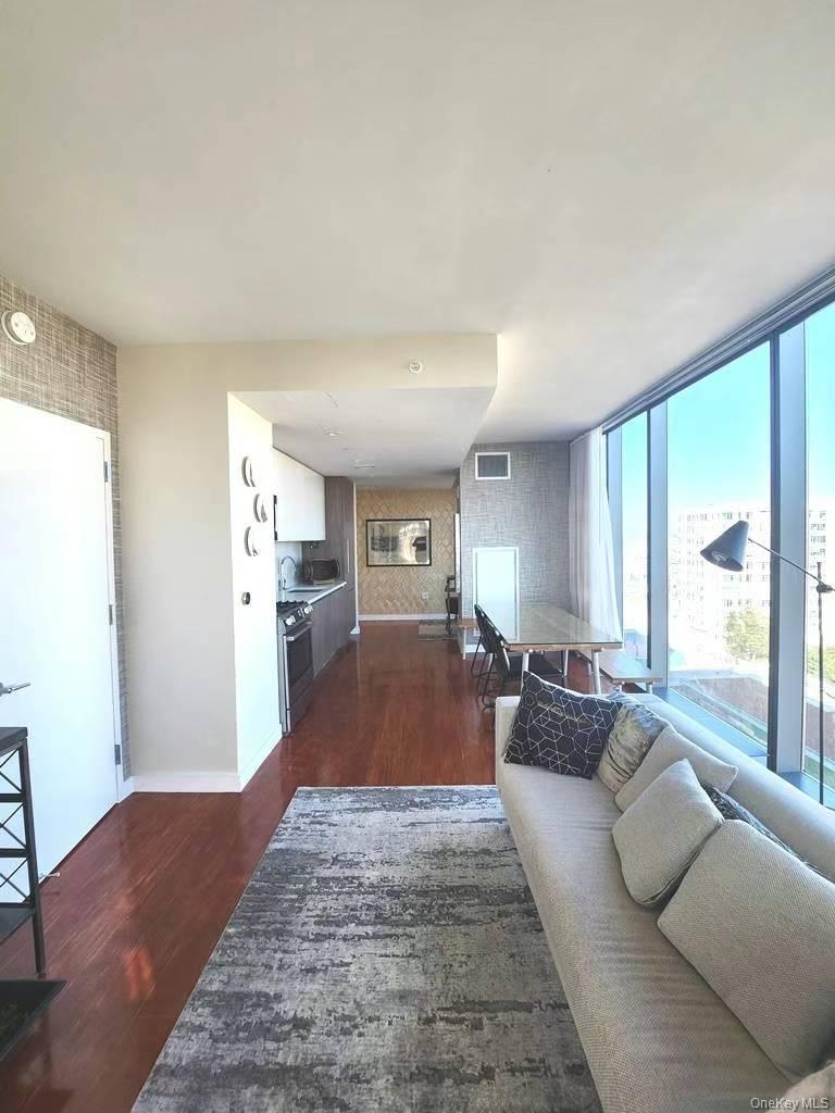 Condo 40th  Queens, NY 11354, MLS-945187-2